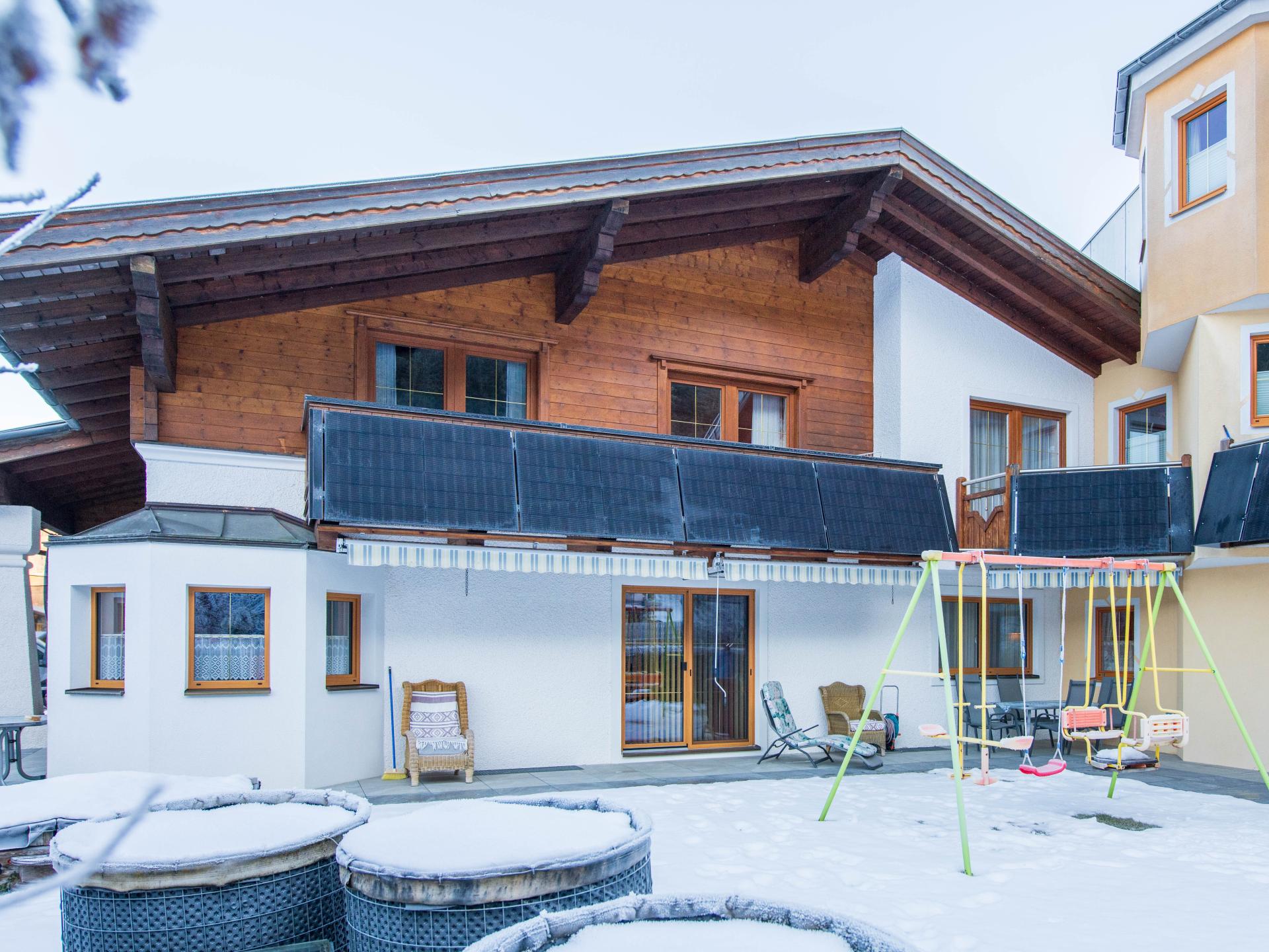 Appartement in Altenmarkt im Pongau met balkon