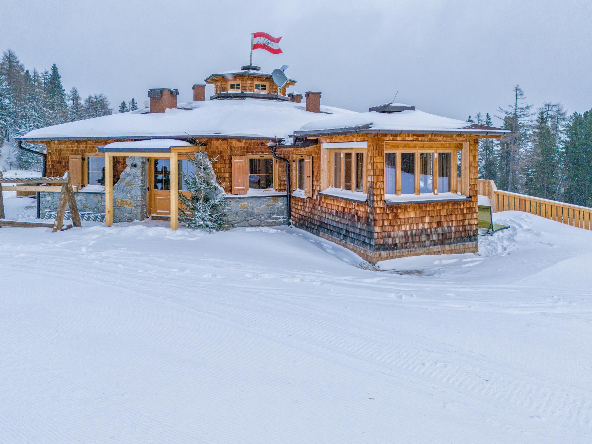 Exquisite flat met sauna op de piste