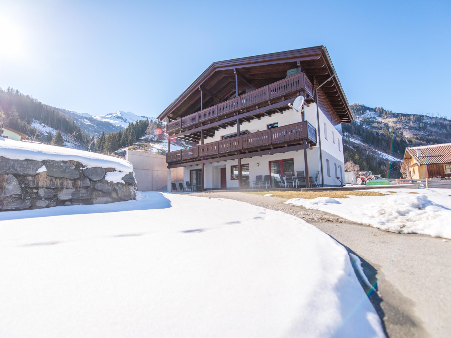 Ski-in/ski-out penthouse met balkon