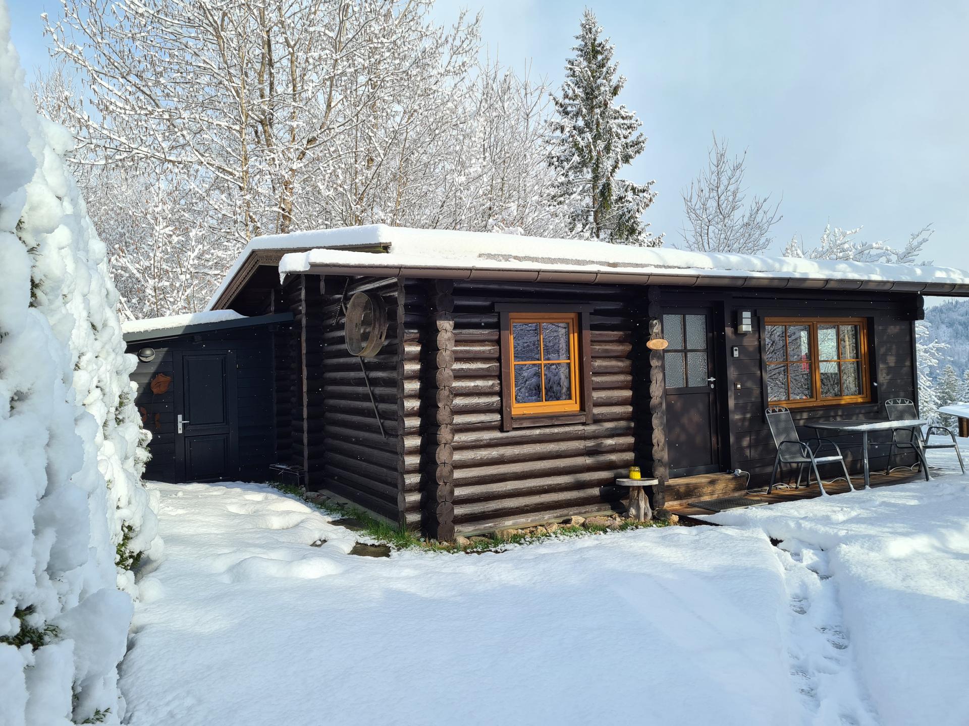 Vrijstaand houten chalet met prachtig panorama