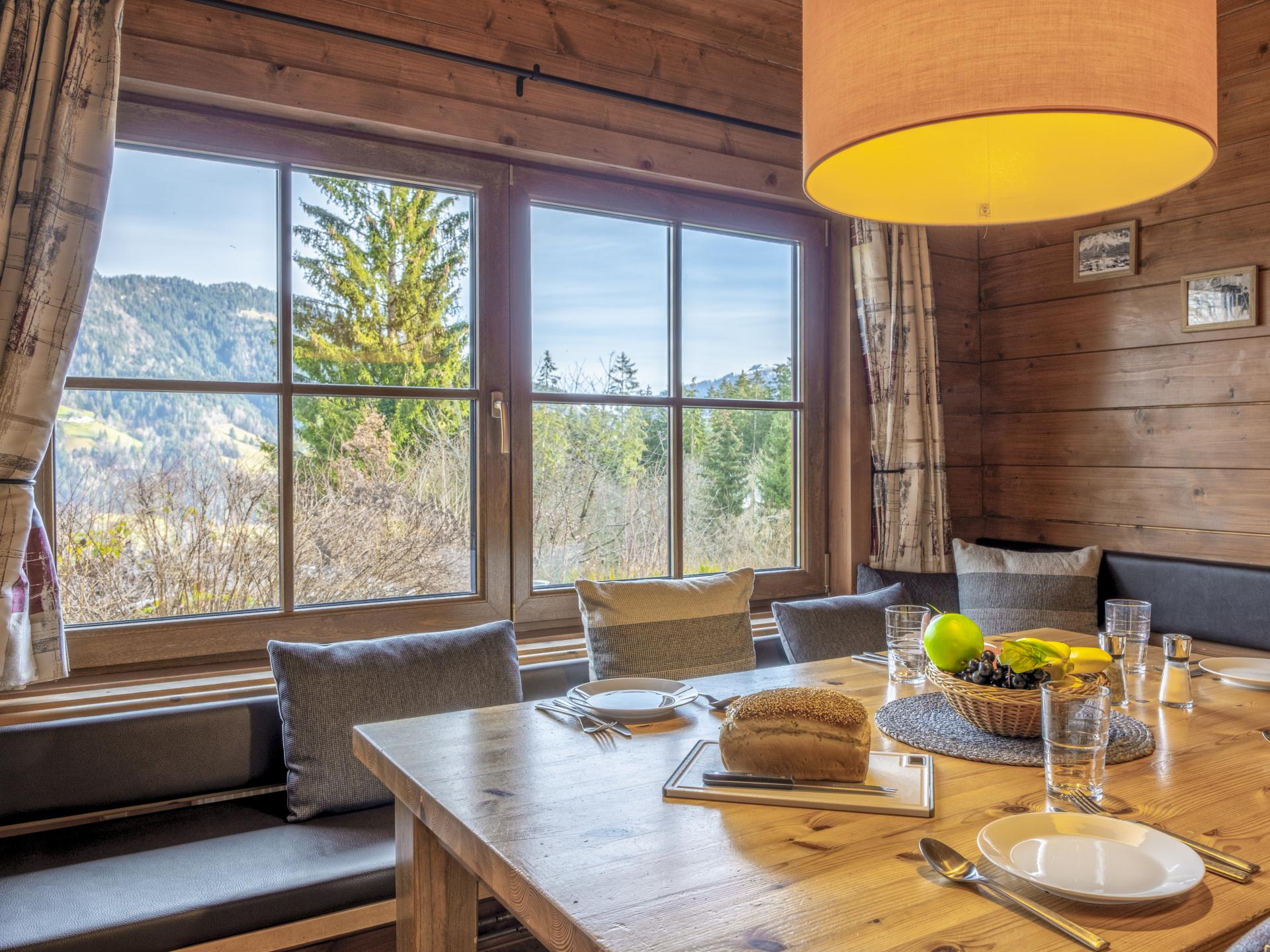 Vrijstaand chalet met panoramisch boszicht