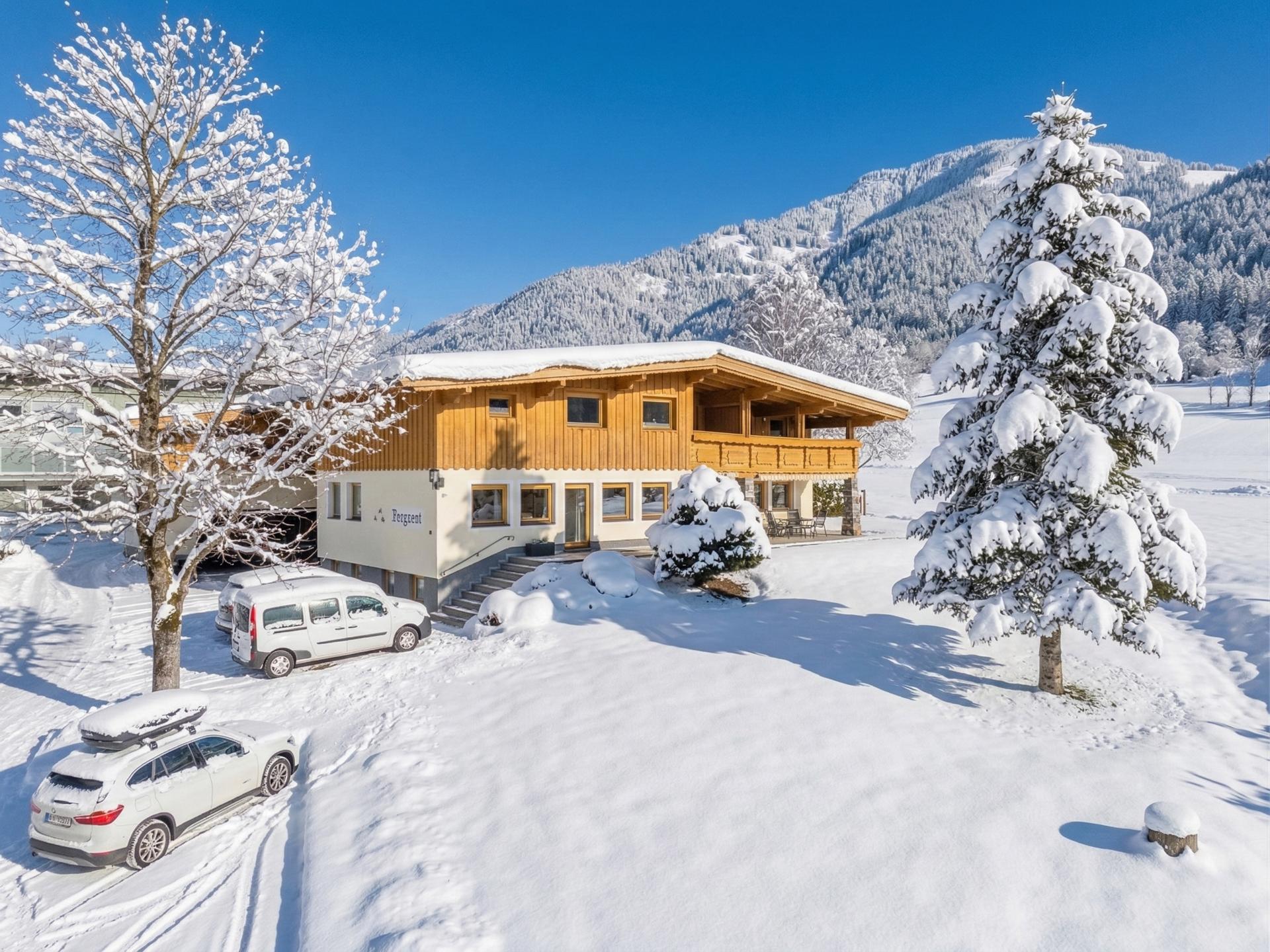 Alpen vakantiewoning met balkon en bergzicht