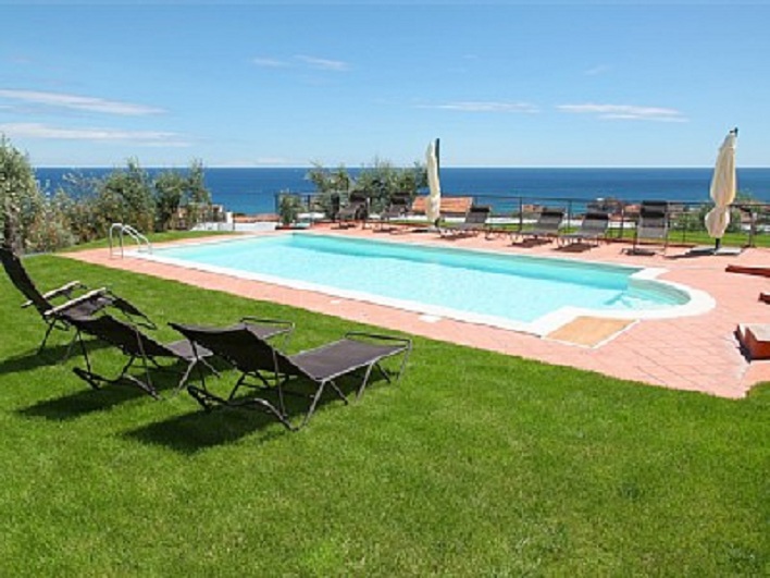 Penthouse met zeezicht "Panormaica" in Imperia (6)