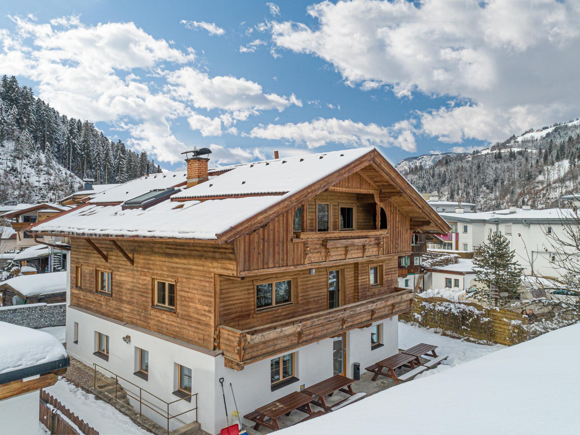 Vrijstaand chalet met sauna en zonnig terras op het zuiden
