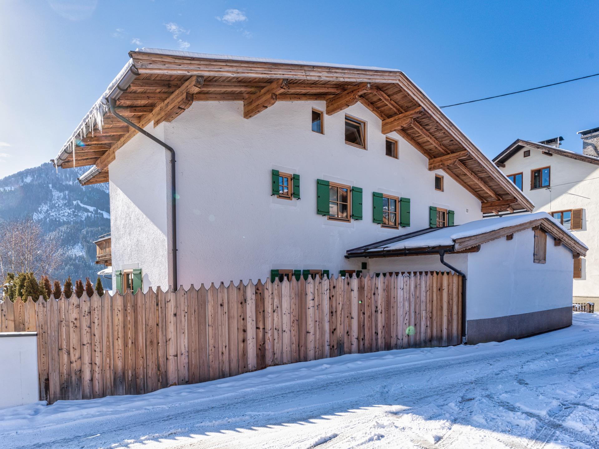 Vrijstaand zonnig gelegen chalet met sauna
