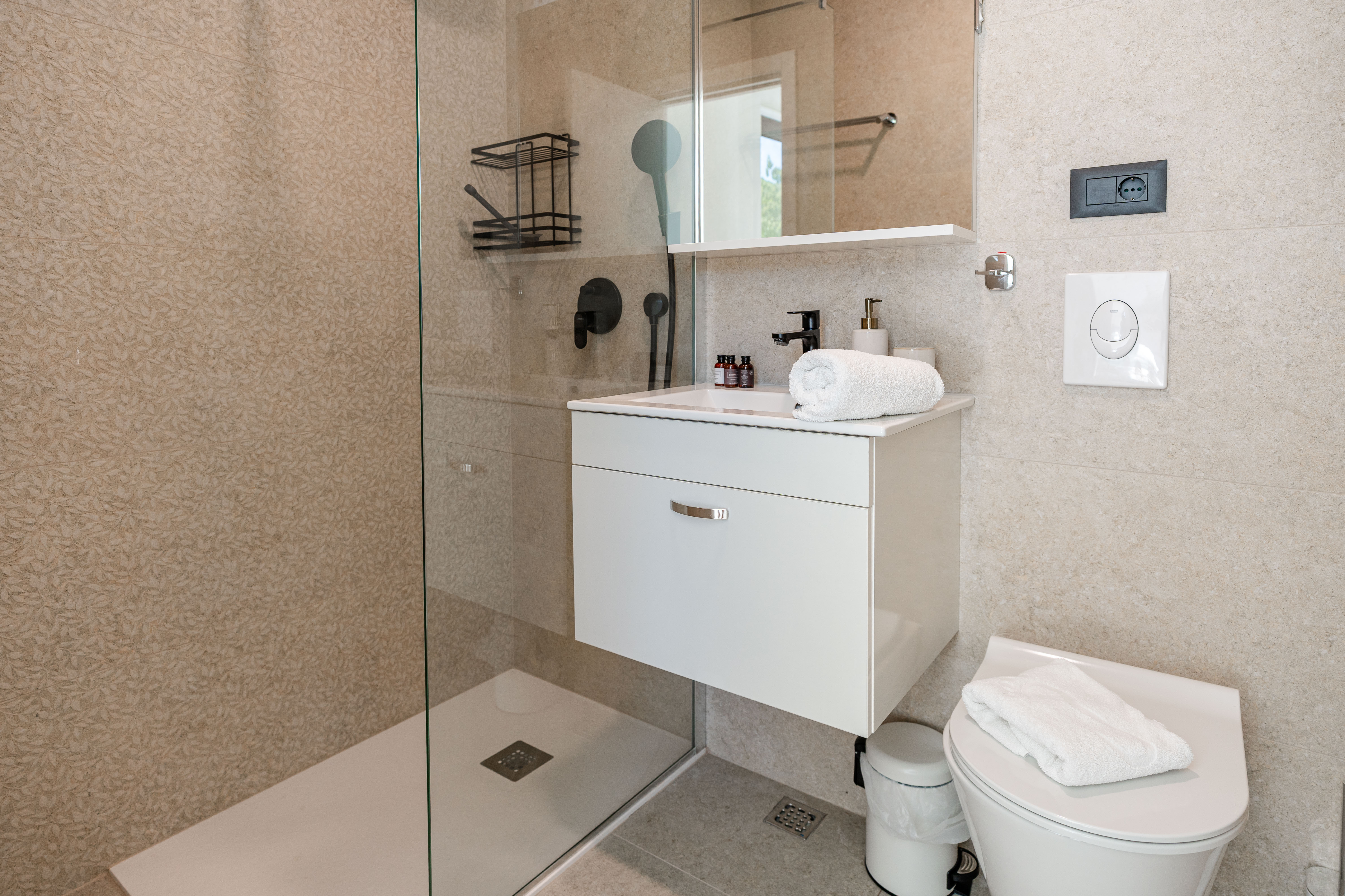 Korcula Hill - Ruim penthouse met drie slaapkamers van 87m2 + terras van 35m2