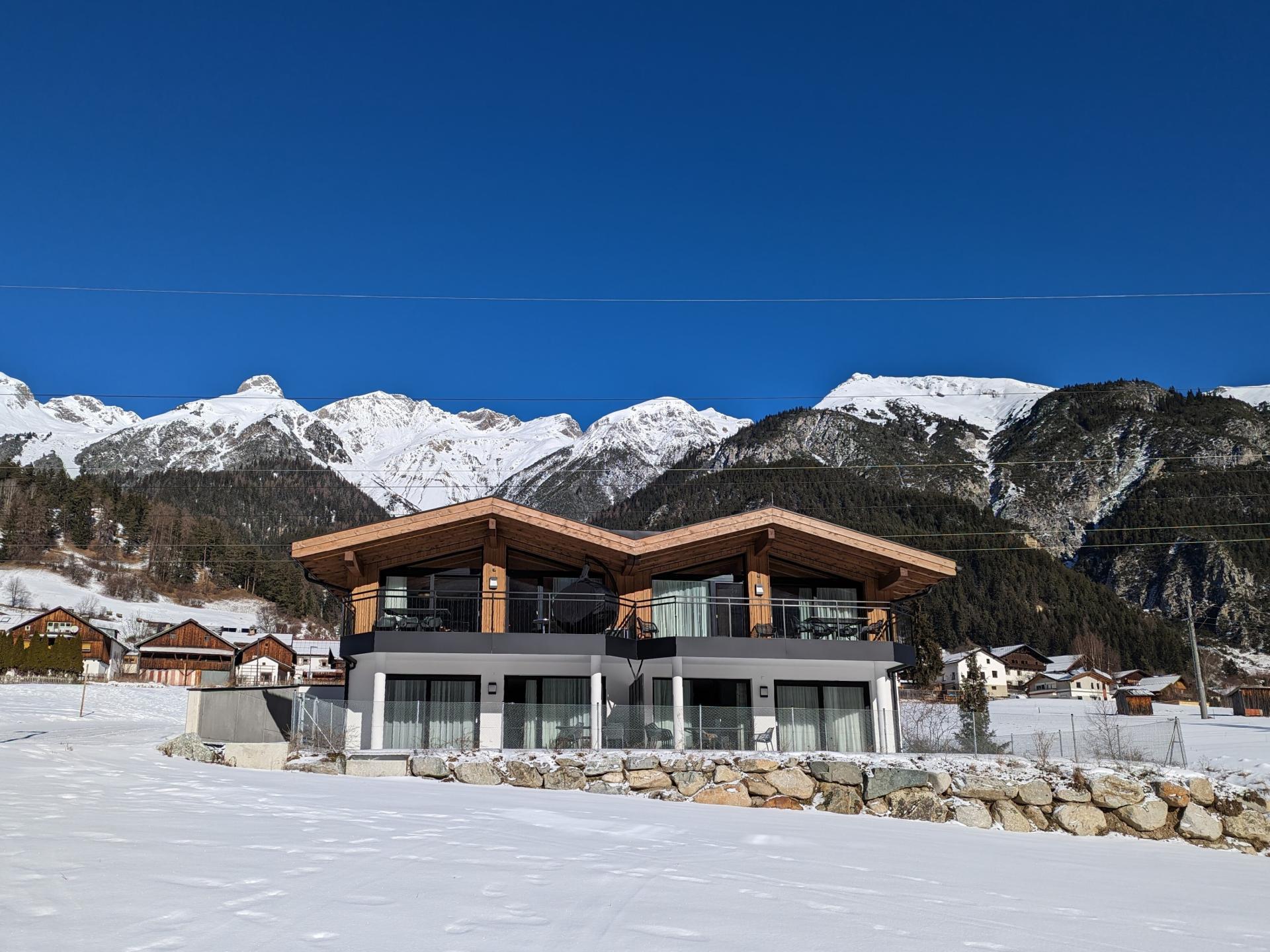 Modern appartement met terras nabij St. Anton am Arlberg