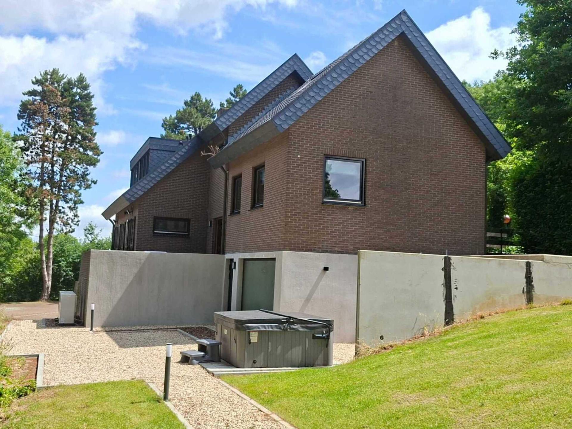 Luxe woning met tuin en sauna