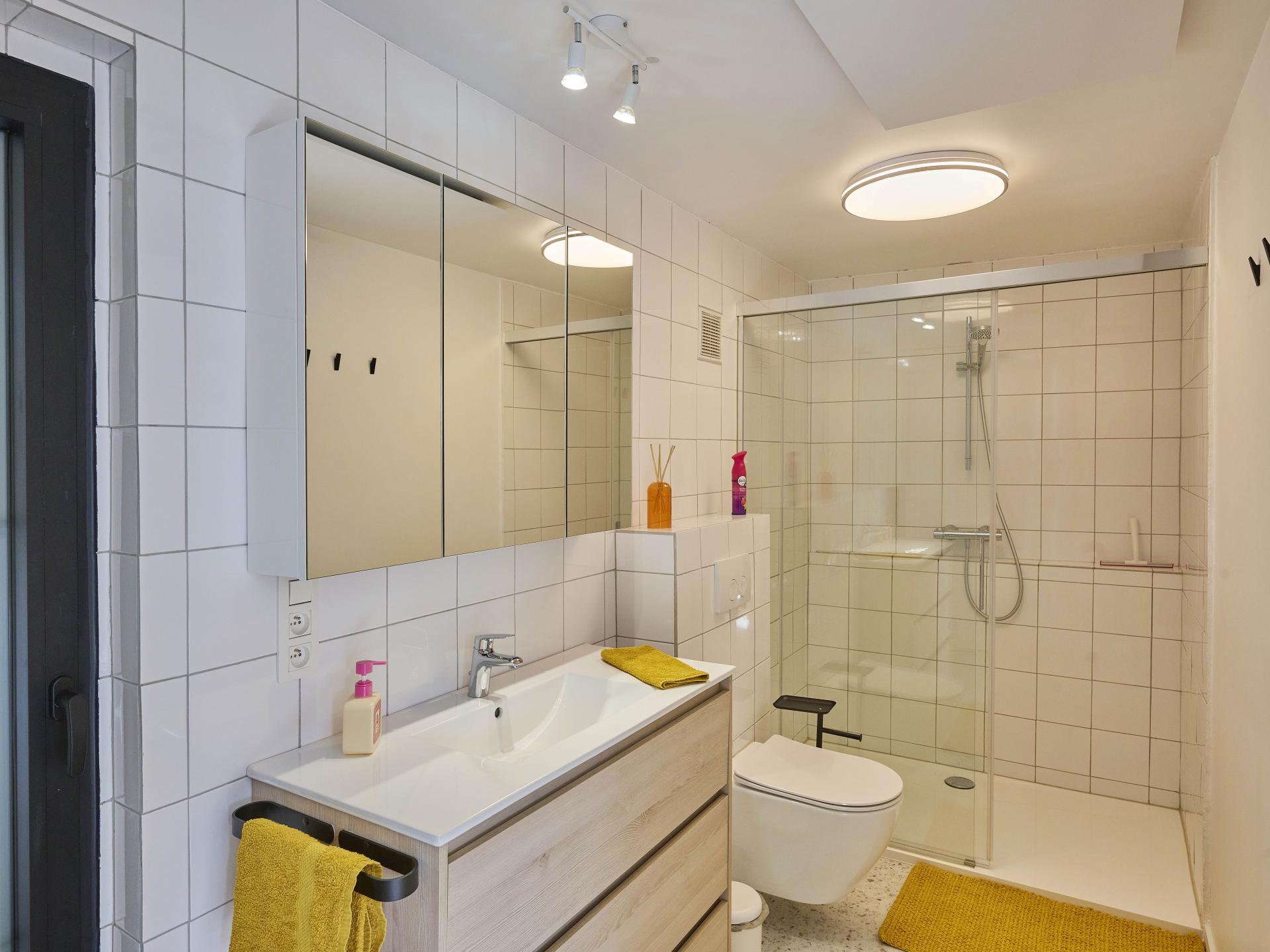 Lichte en moderne studio in Mol