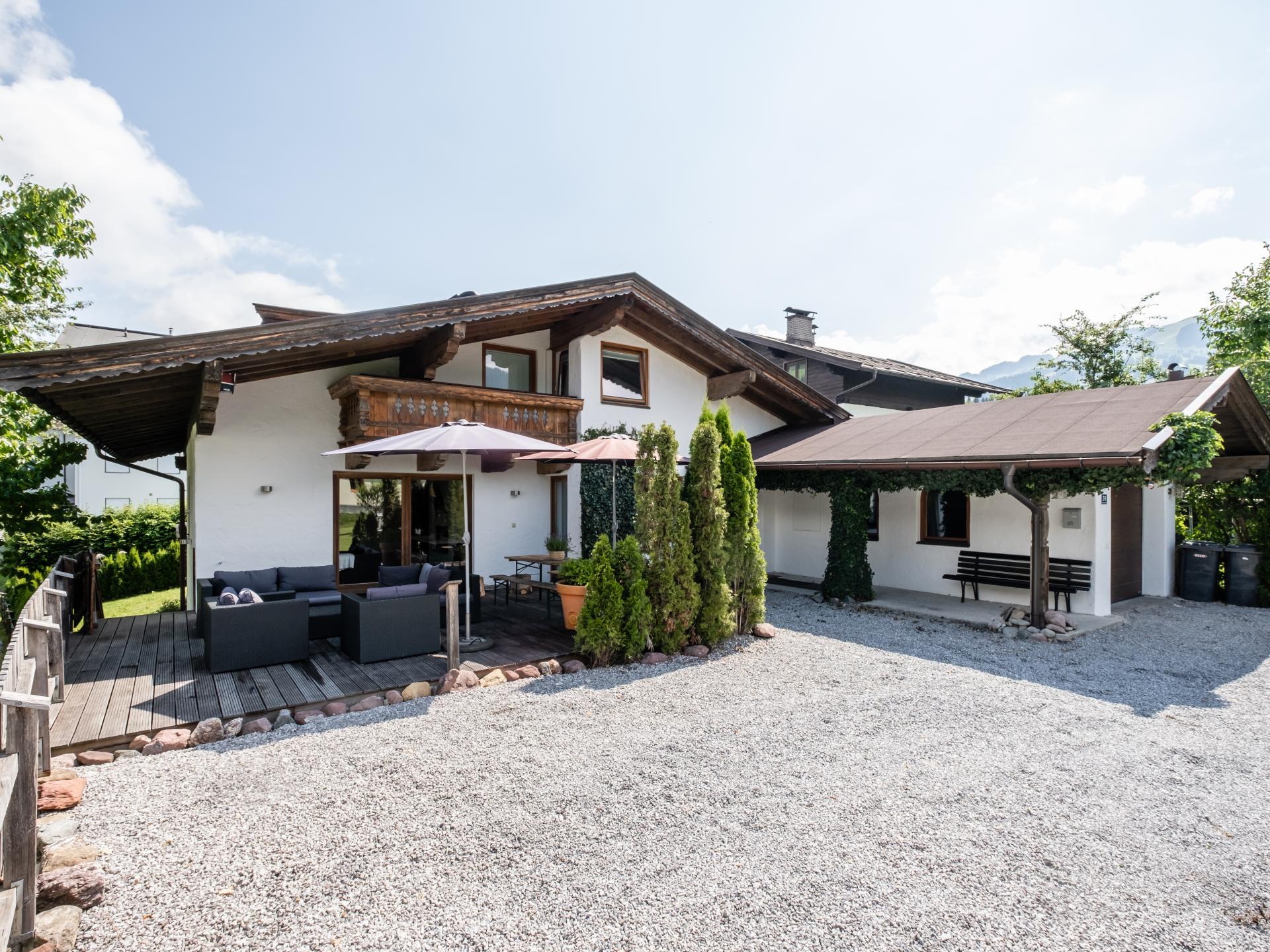 Luxe chalet op loopafstand van het centrum van Kirchberg