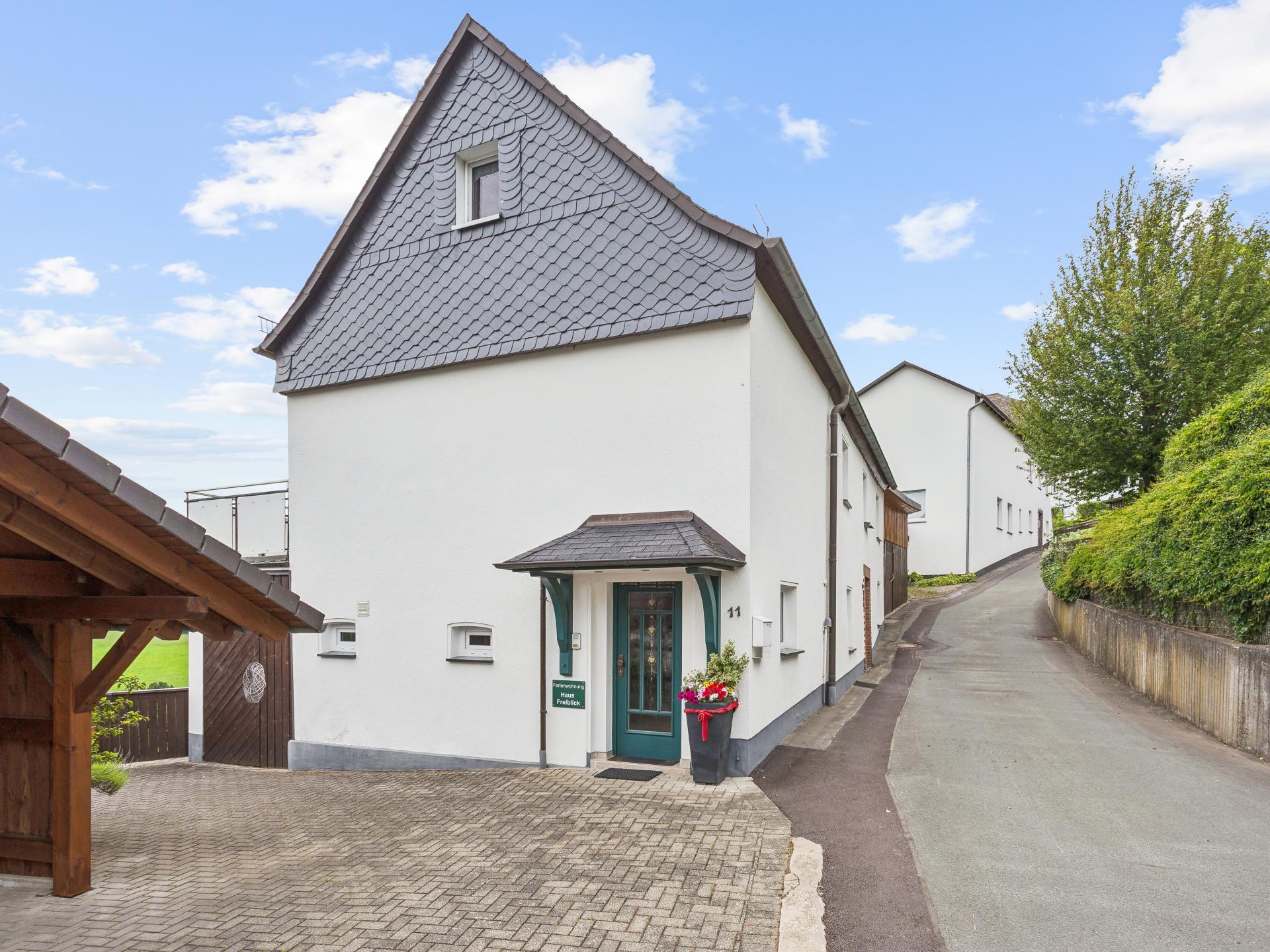 Kleine woning met een balkon in het Sauerland