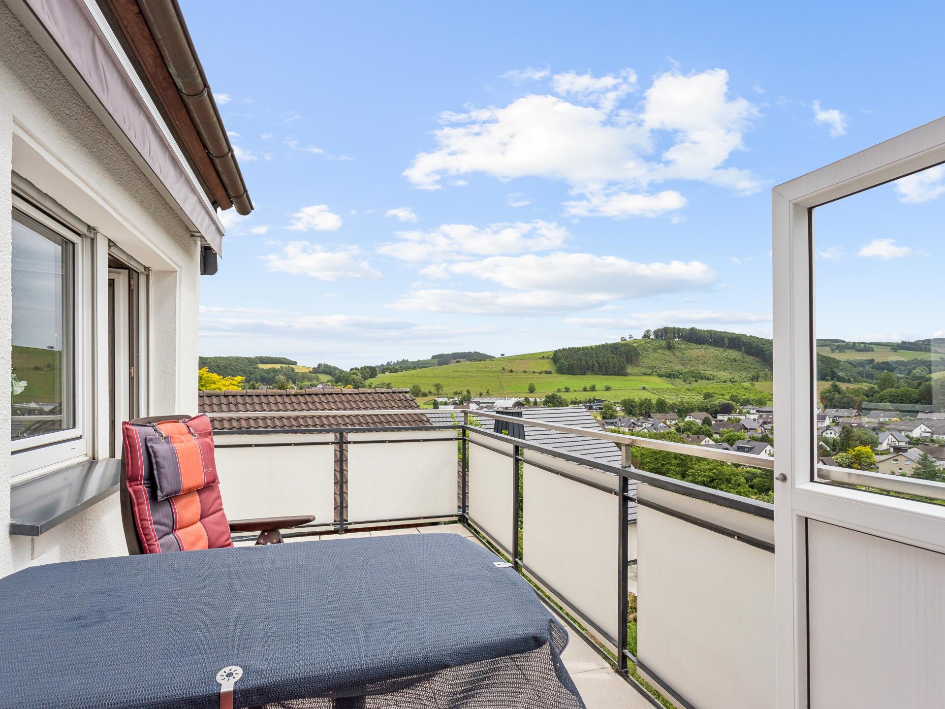 Kleine woning met een balkon in het Sauerland