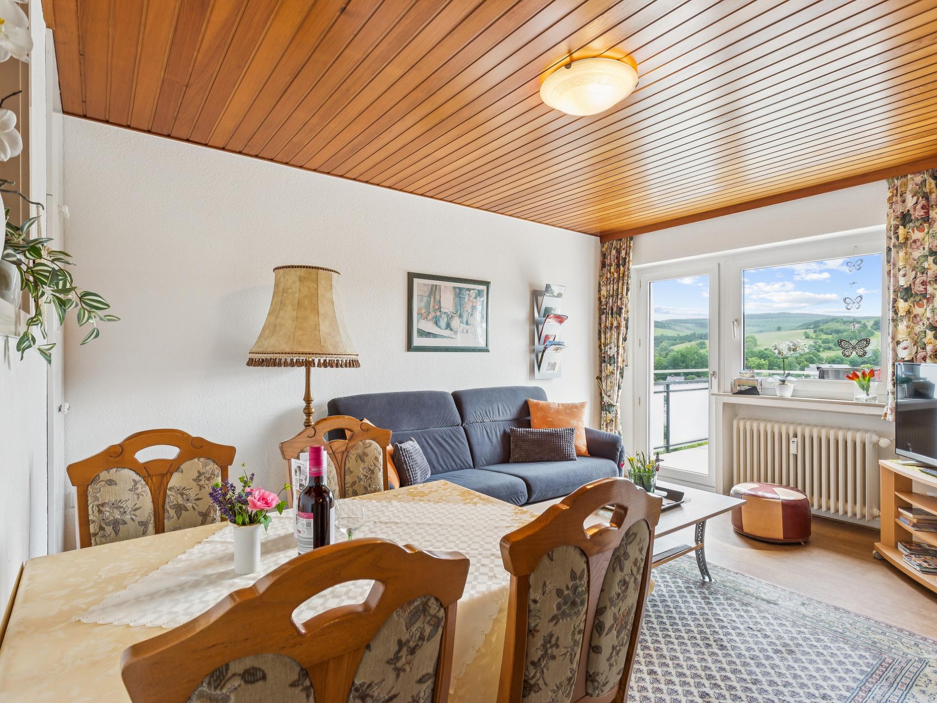 Kleine woning met een balkon in het Sauerland