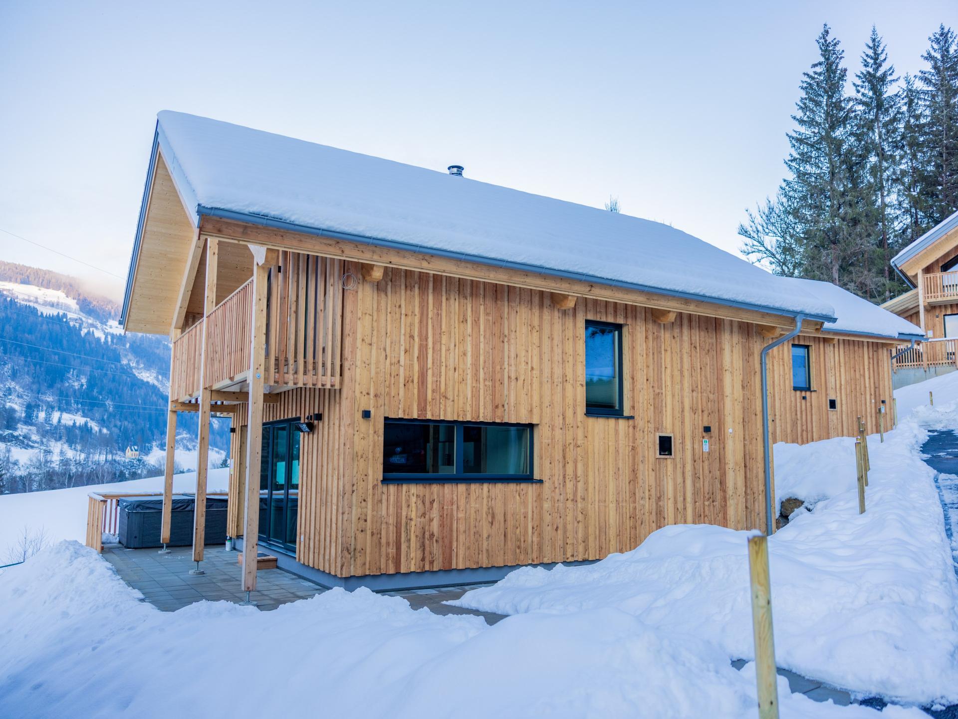 Chalet met sauna en whirlpool nabij skigebied