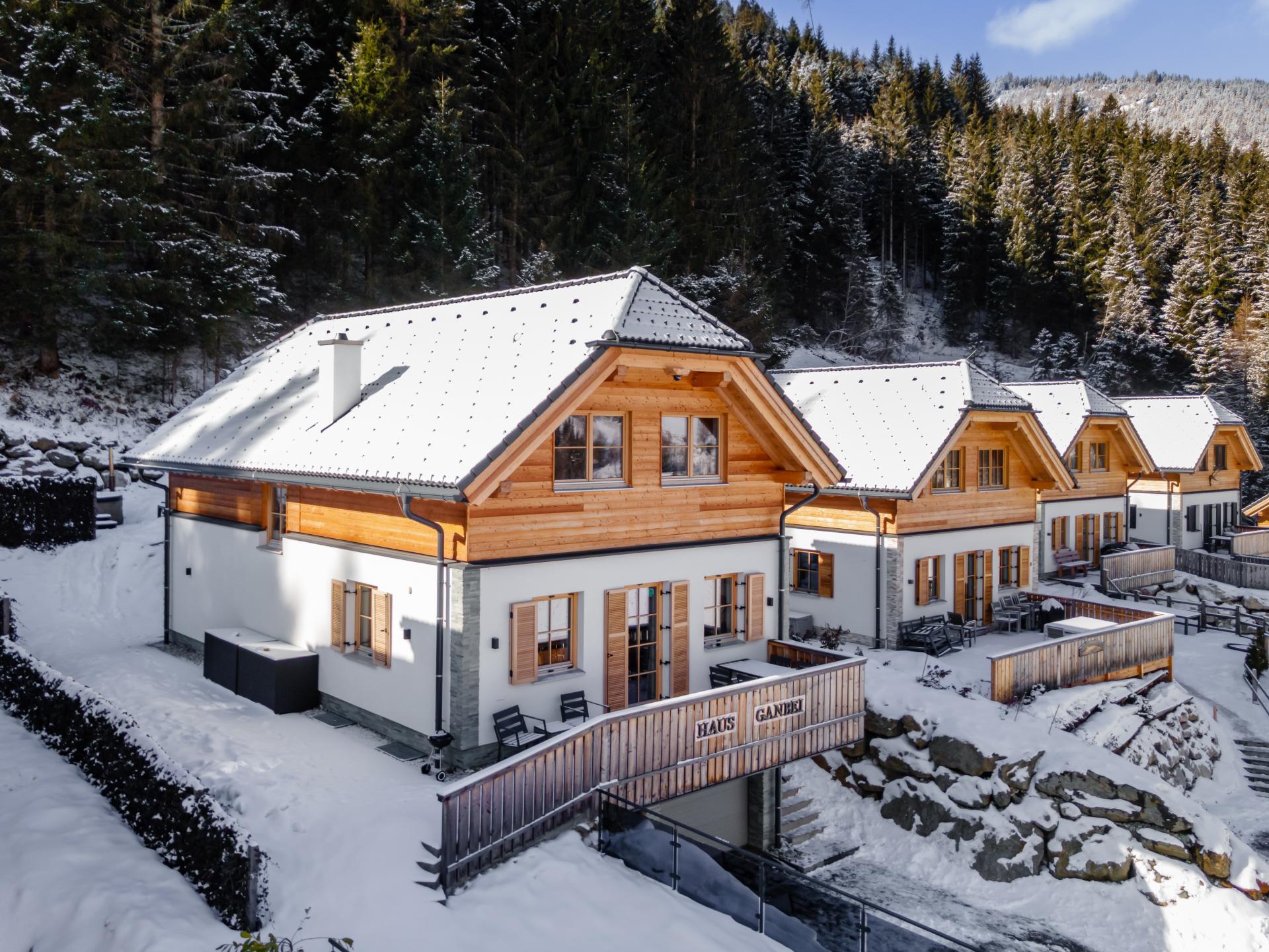 Chalet met sauna, hottub & grilhut nabij de piste