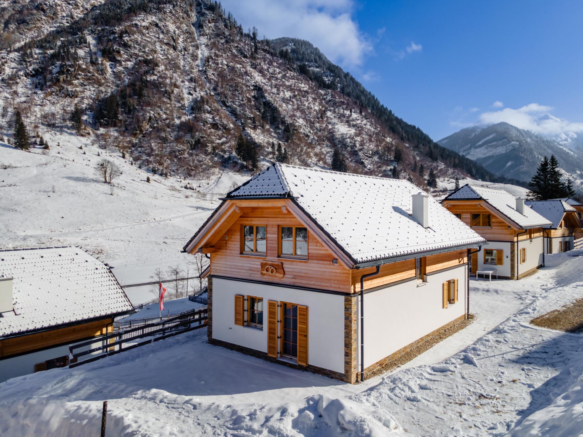 Vrijstaande villa met sauna en prachtig uitzicht