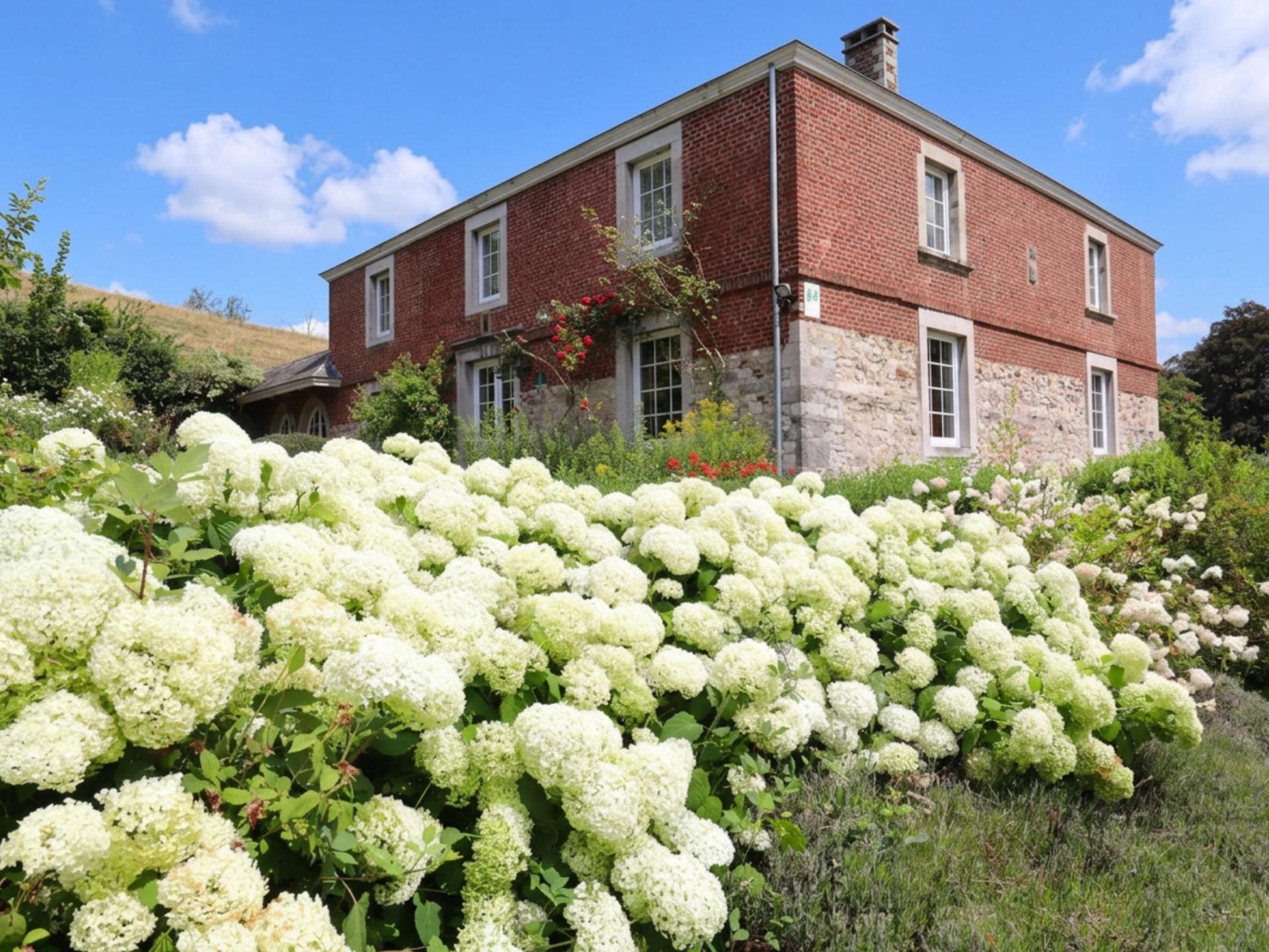 Familiehuis in het park van het Kasteel van Ahin