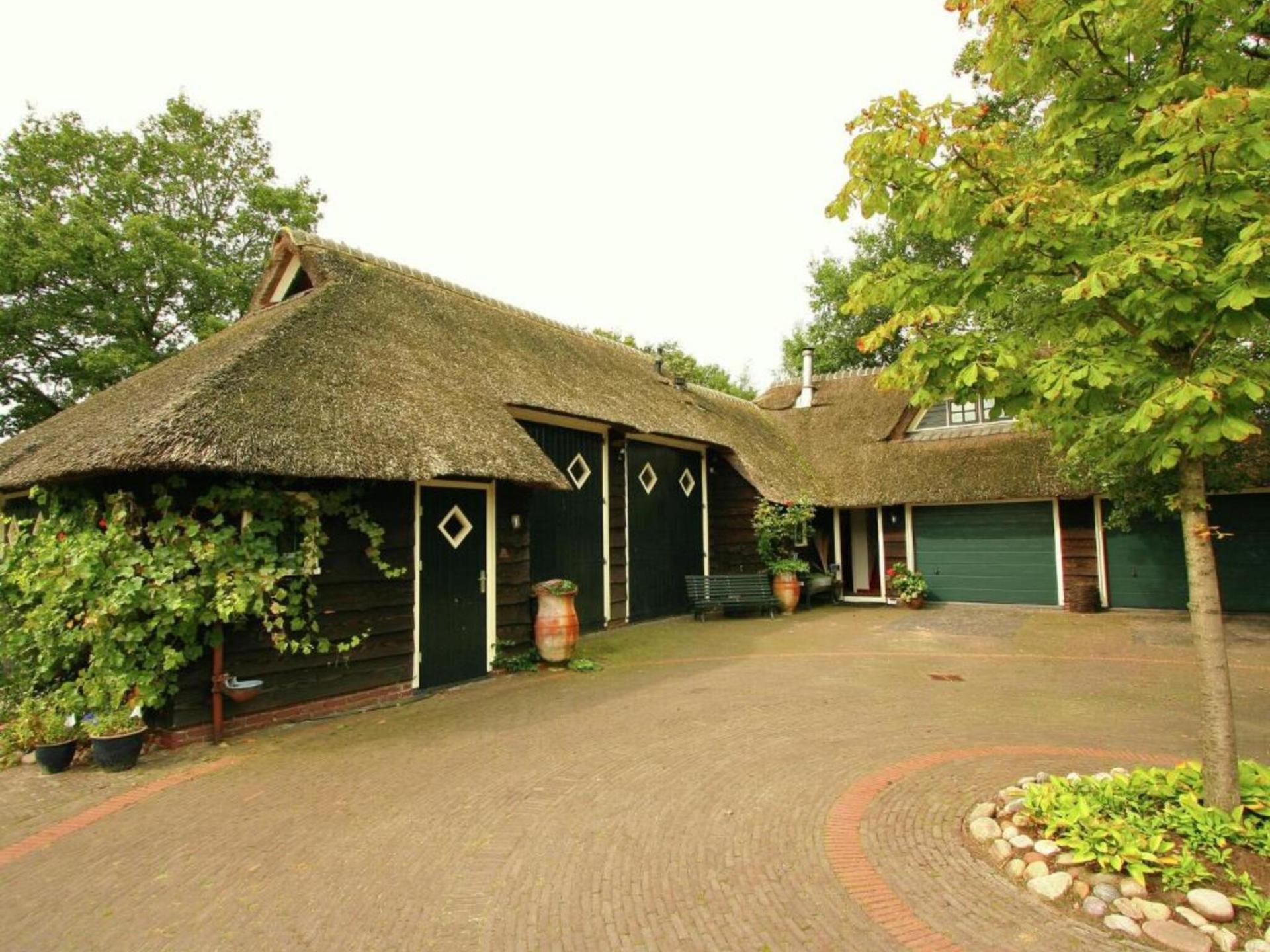 Sfeervolle boerderij met sauna en bubbelbad