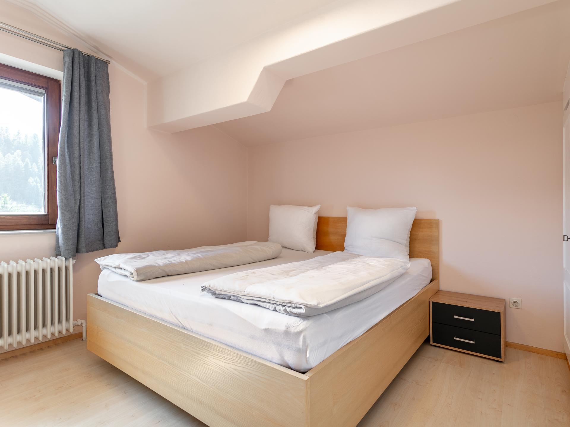 Twee woningen op bovenste verdieping in centrum