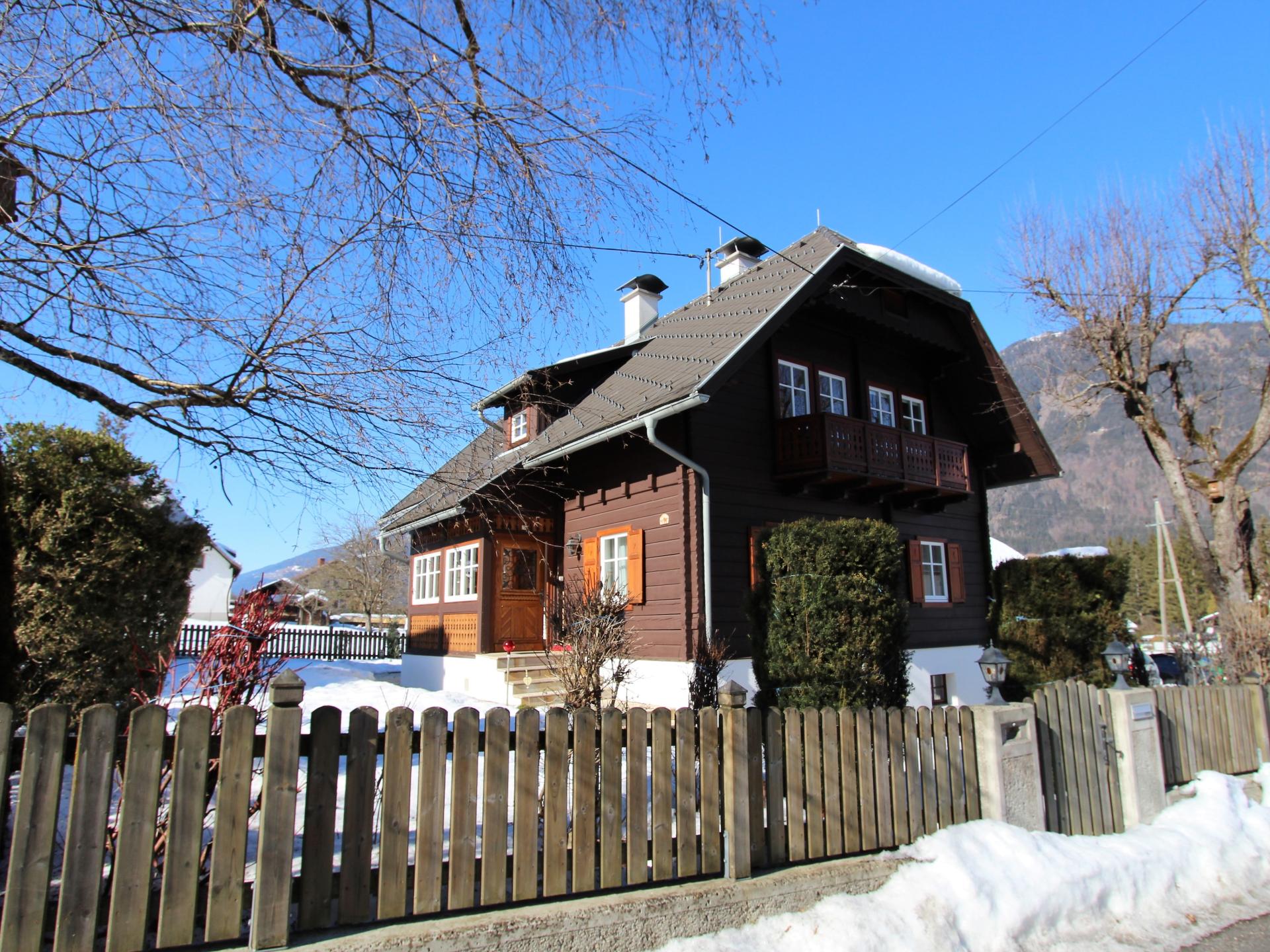 Ruim vakantiehuis met infrarood sauna en tuin