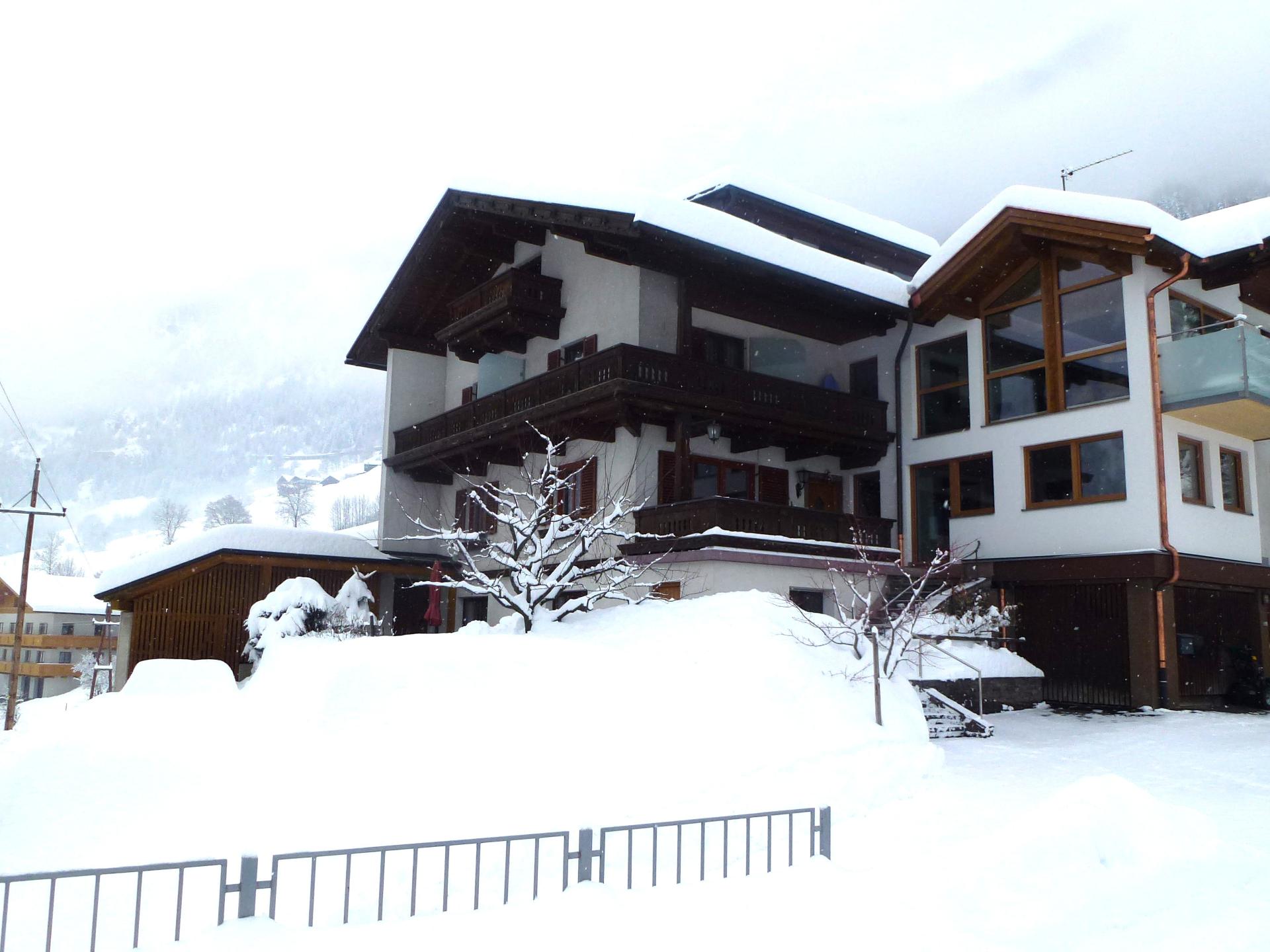 Heerlijk appartement met balkon en skiberging