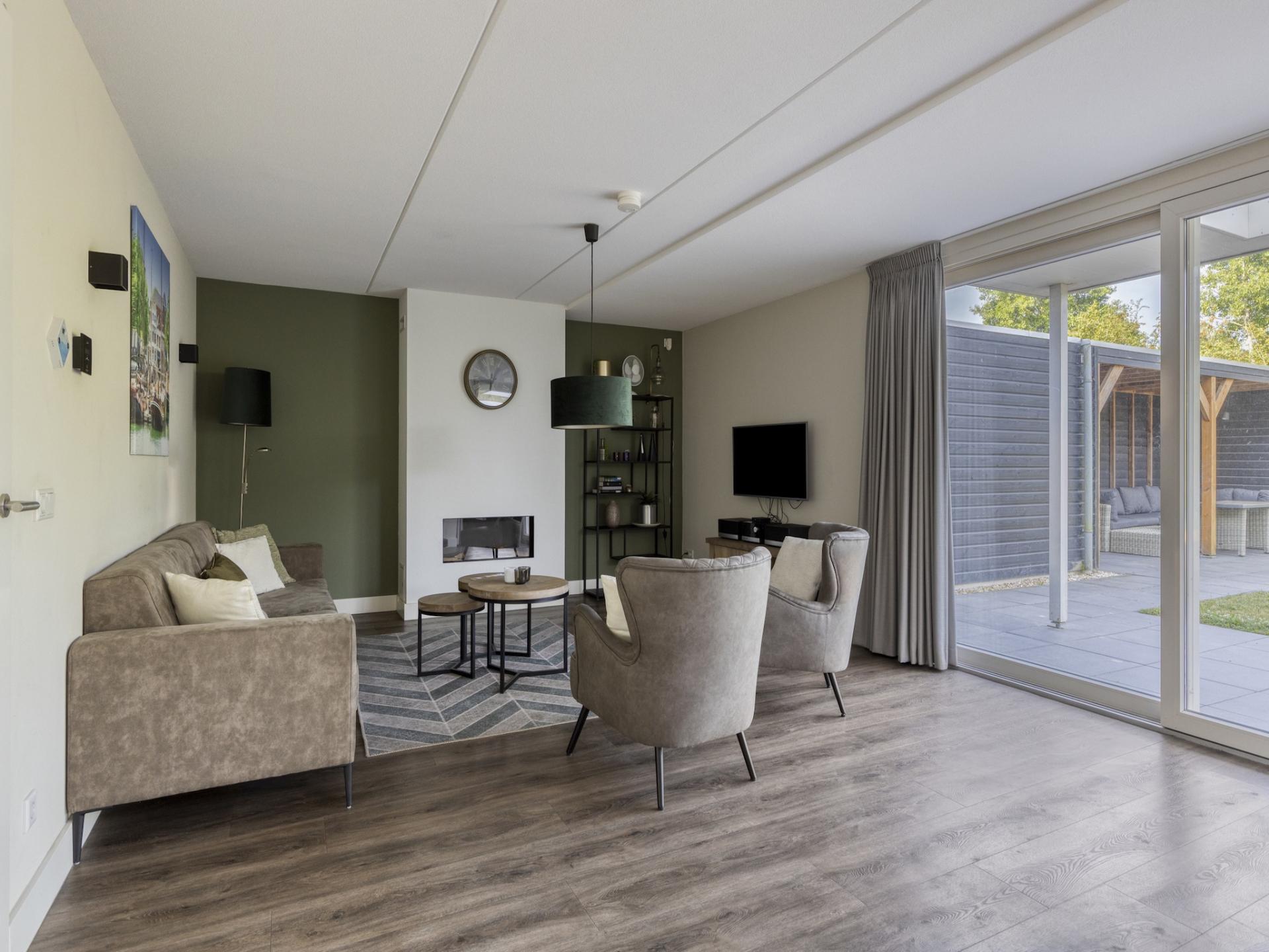 Vrijstaande villa met tuin en fijne lounge hoek