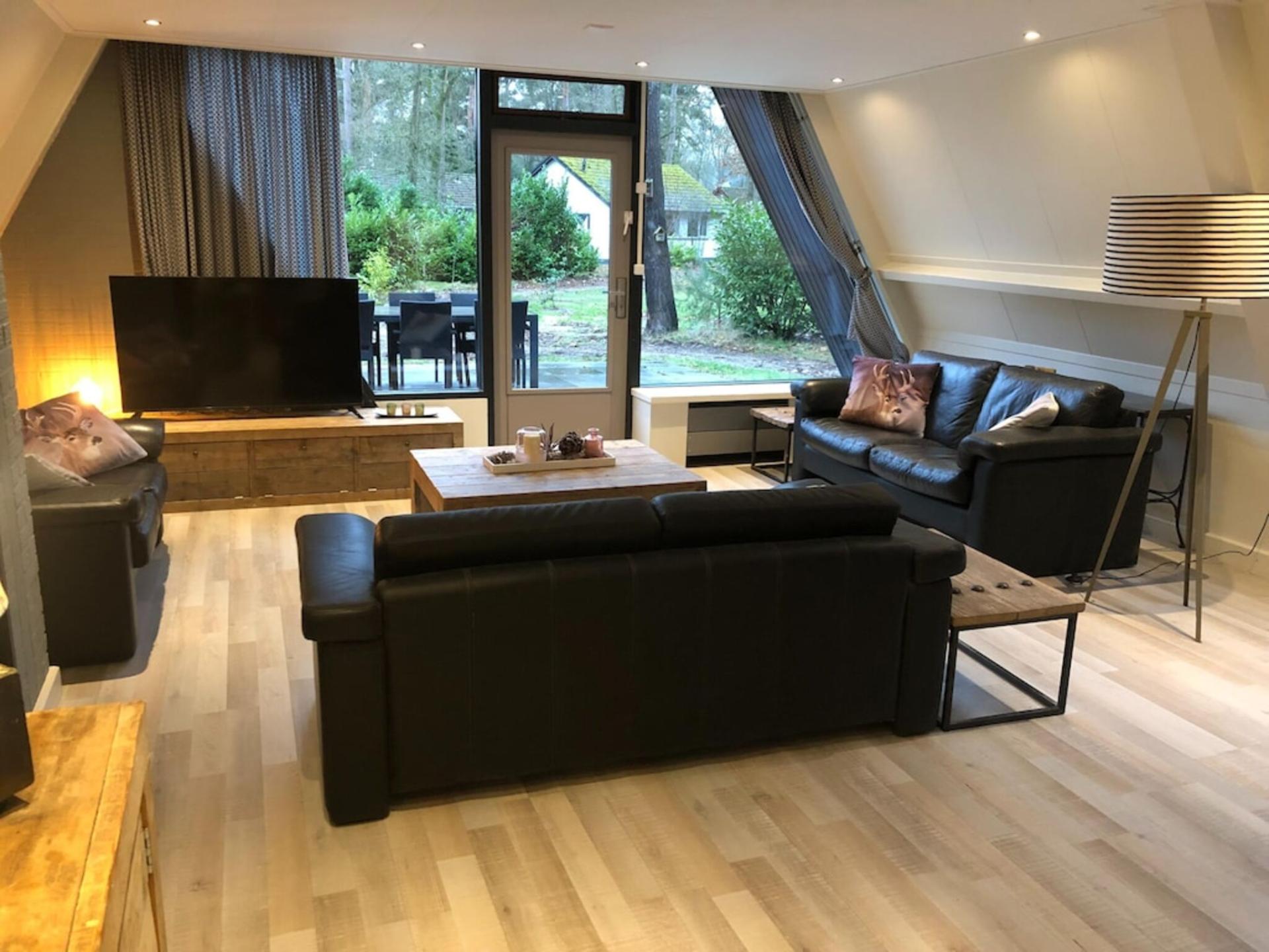 Moderne Groepen Bungalow op natuur park