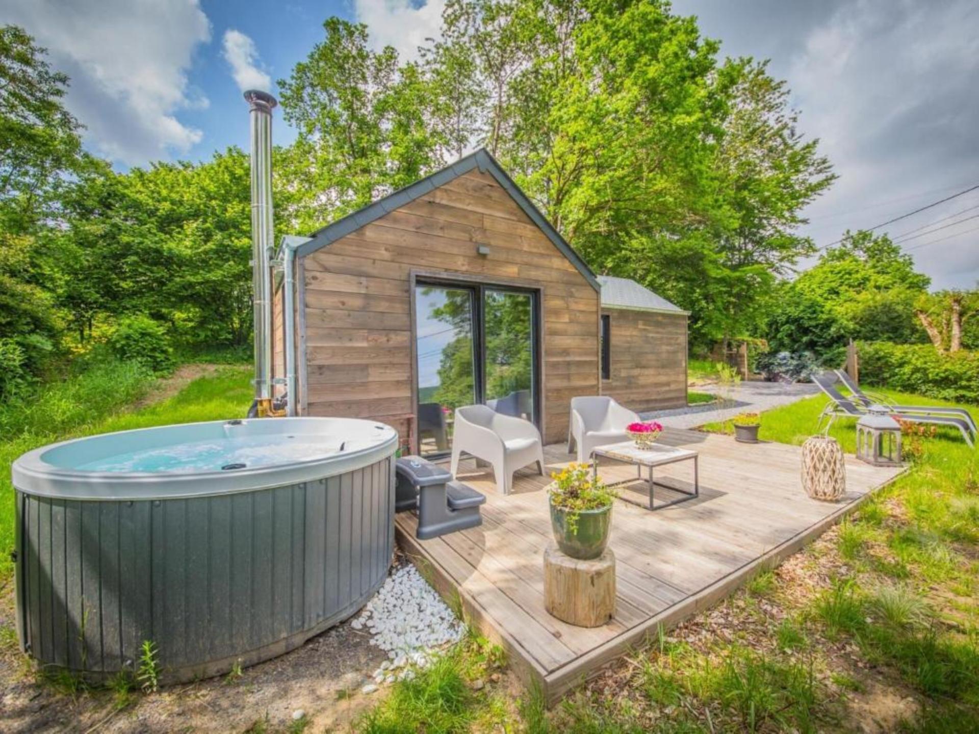 Gezellige chalet met buitenspa en mooie zichten