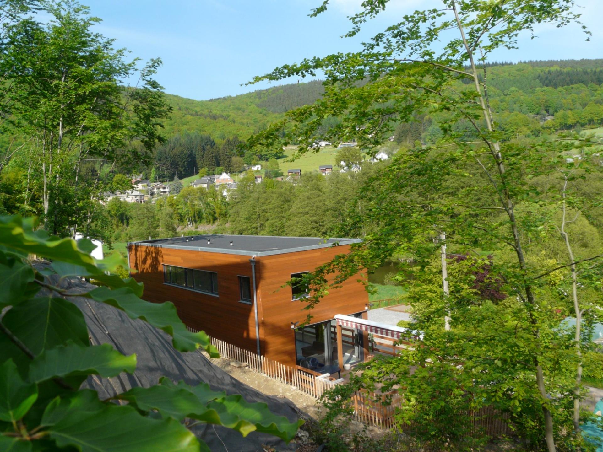 Mooi huis met sauna & spa bij de rivier