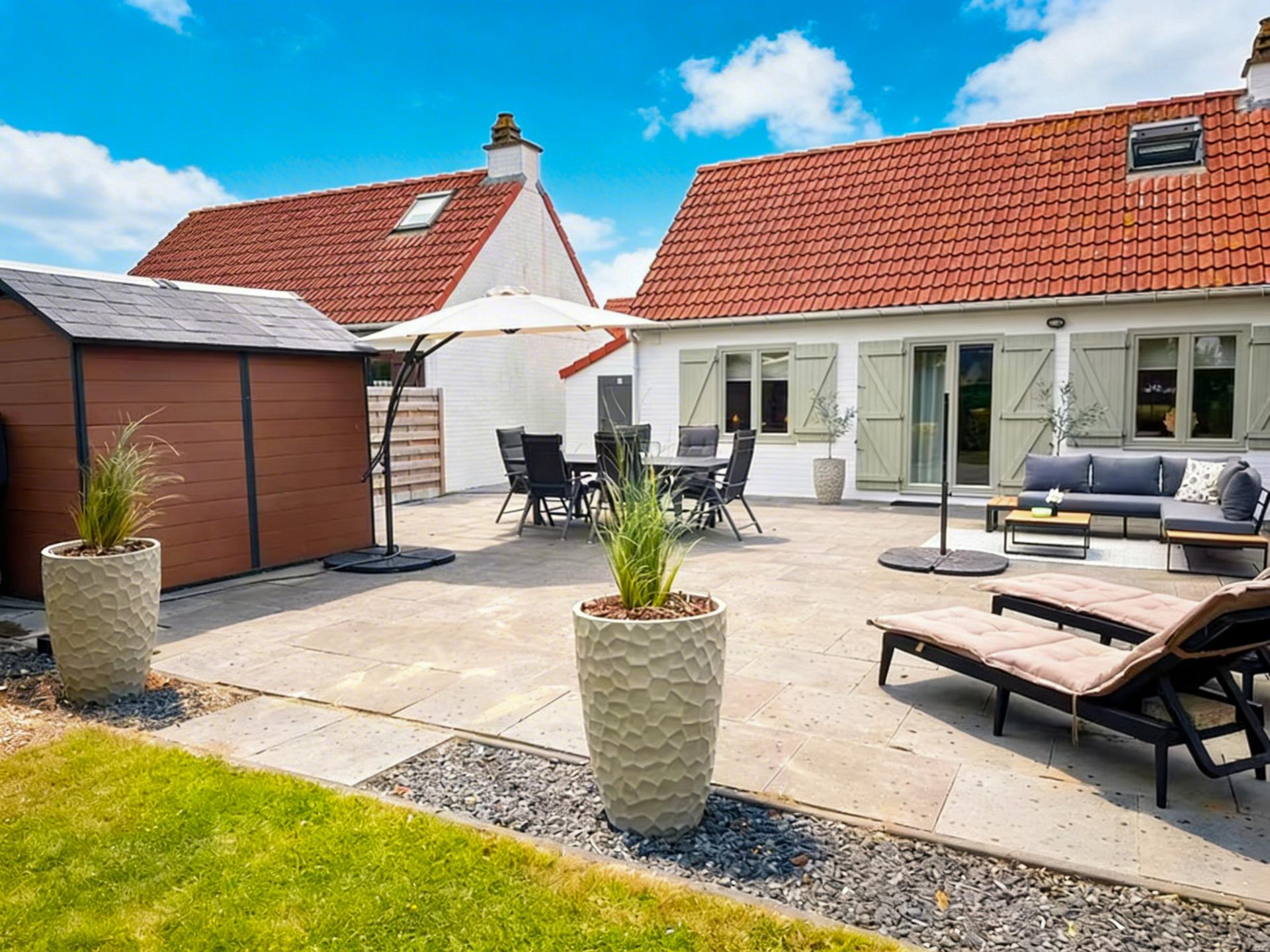 Luxe vissershuis met royale tuin en strandcabine