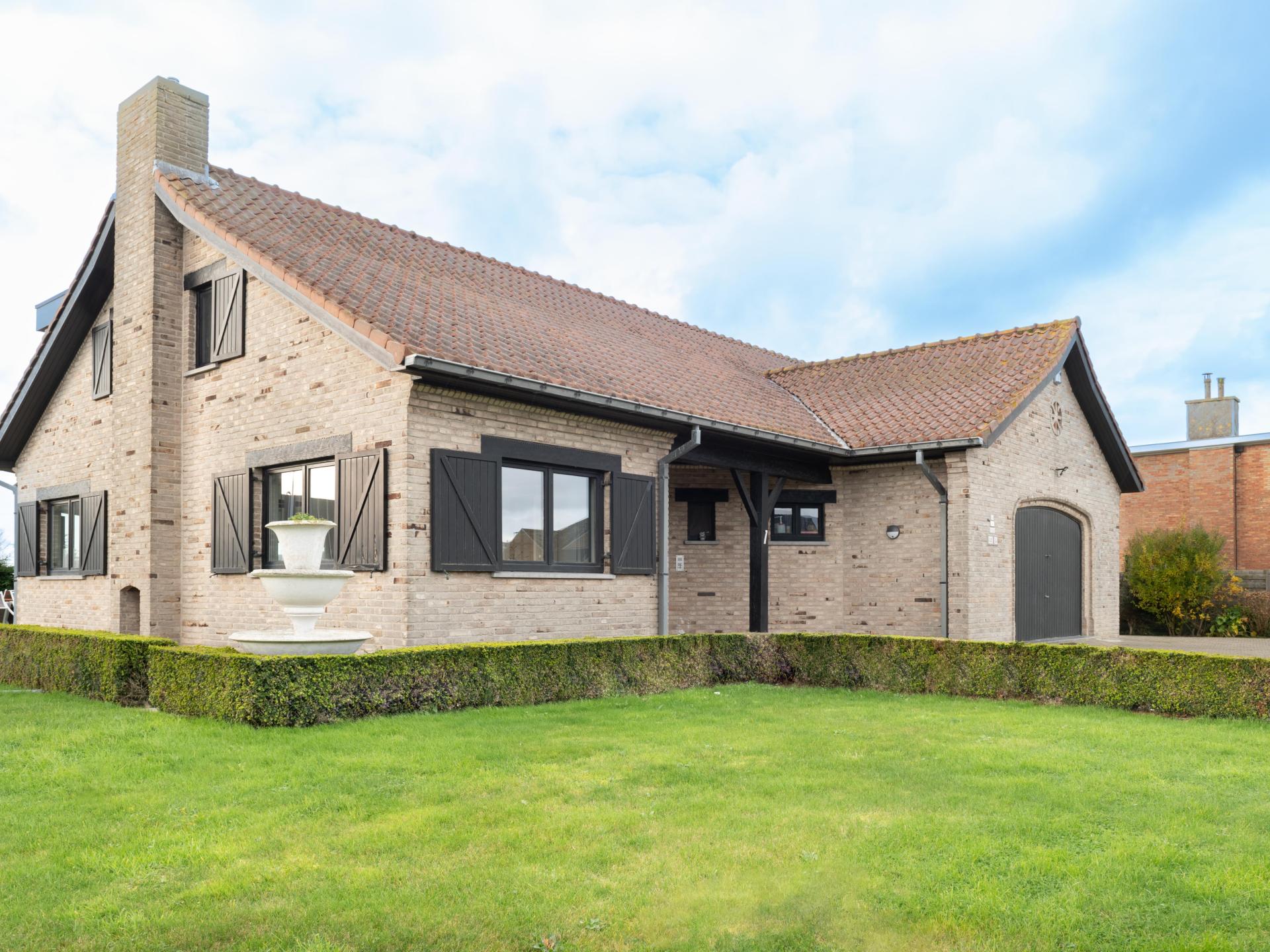 Mooie villa met wellness op steenworp van zee