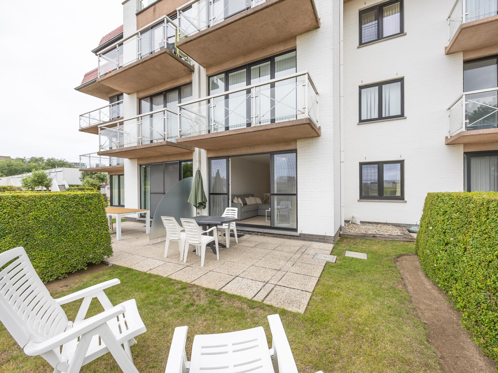 Gelijkvloers appartement met zonnig terras
