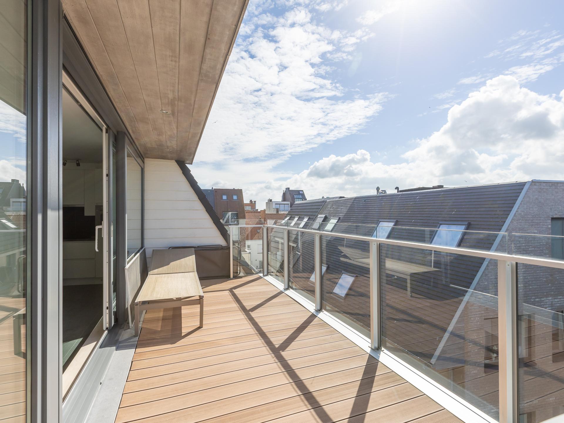 Lichtrijk appartement met zonnig terras