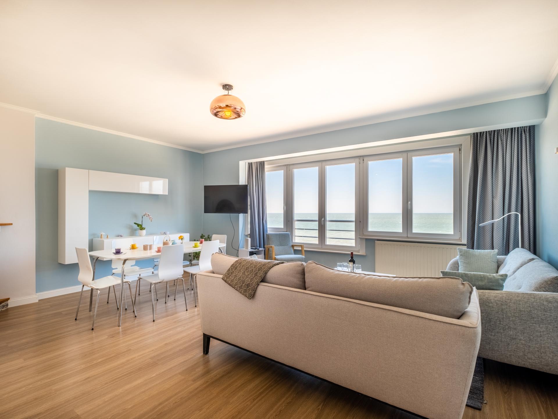 Stijlvol appartement met frontaal zeezicht