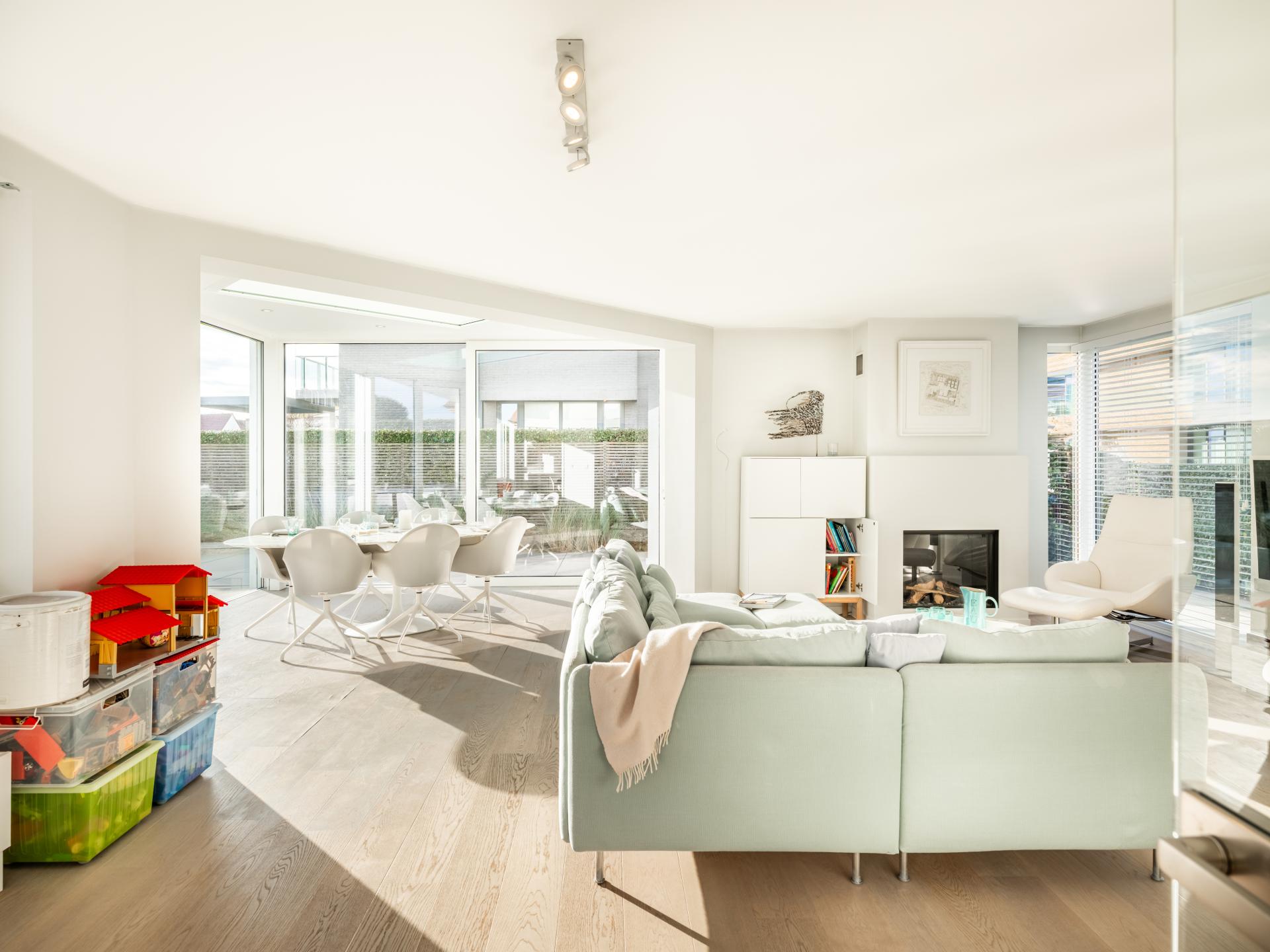 Ruim vakantiehuis dicht bij het strand