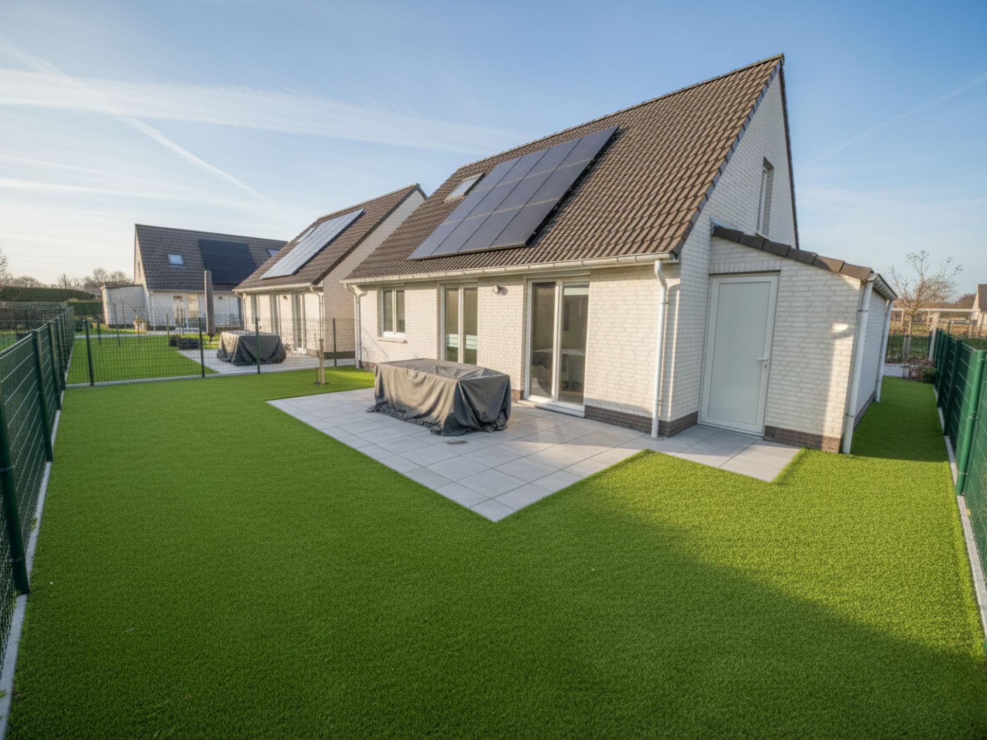 Vakantiehuis met ruim terras en tuin nabij zee