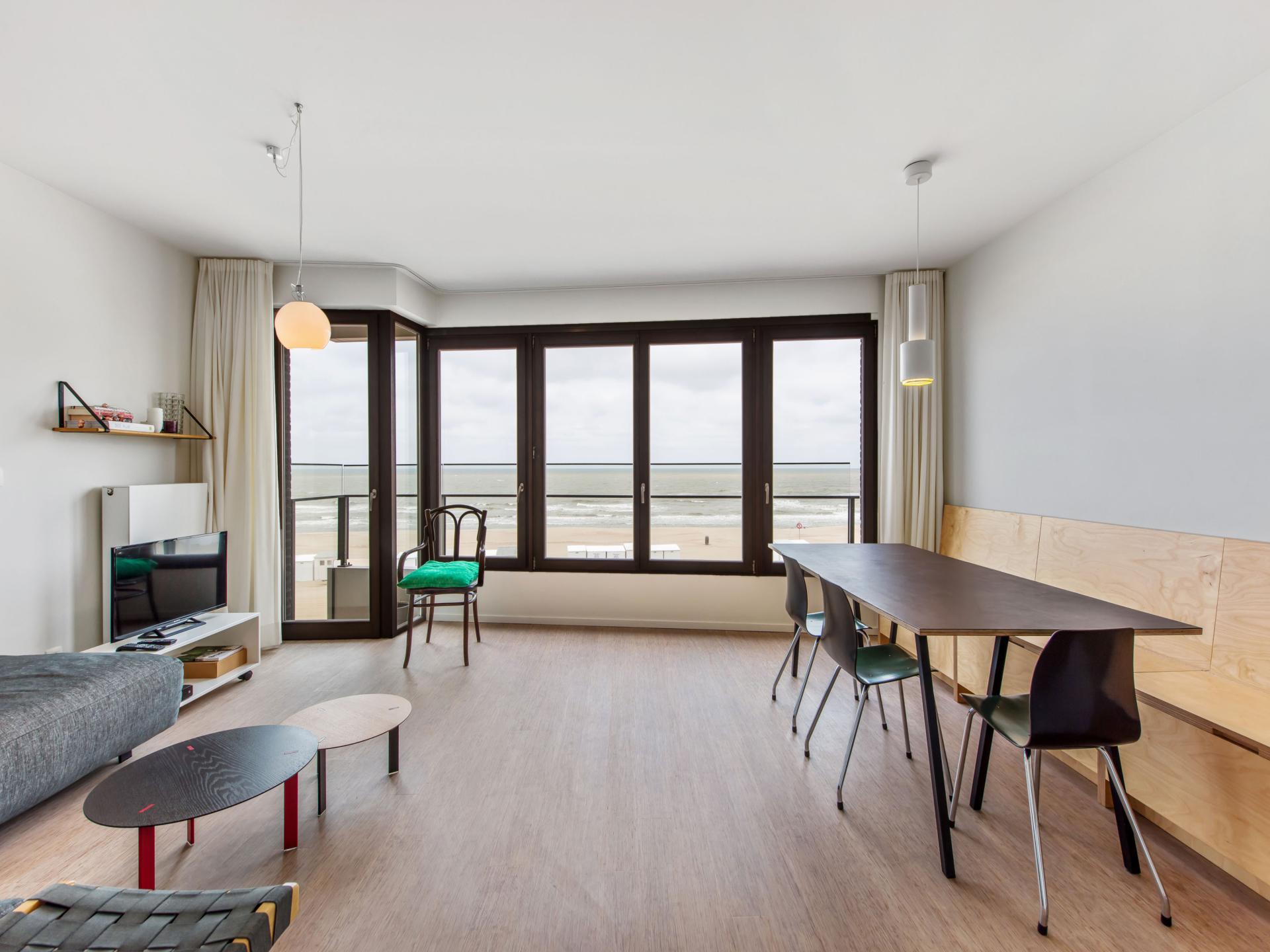 Modern appartement met zeezicht