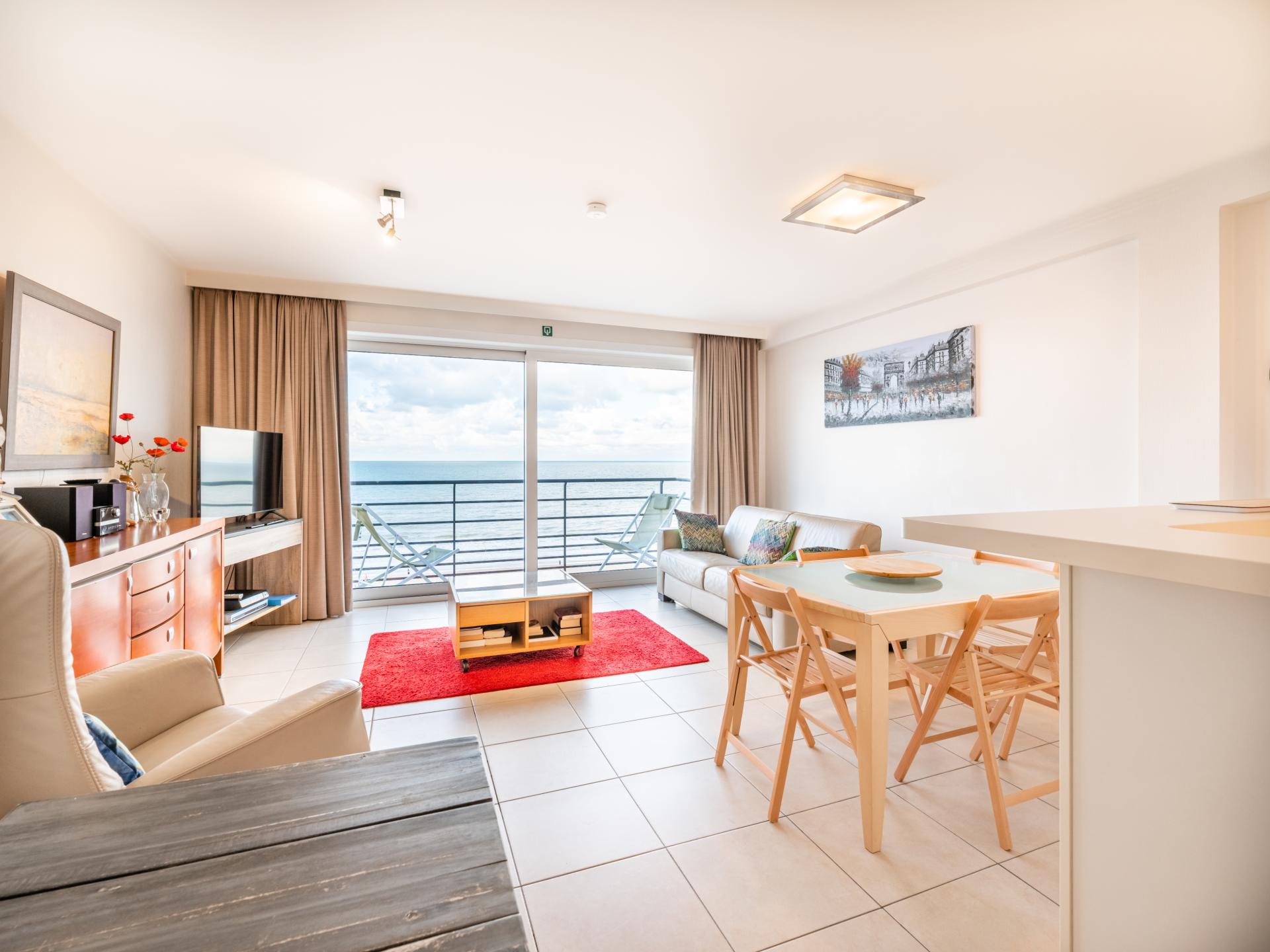 Mooi appartement met frontaal zeezicht