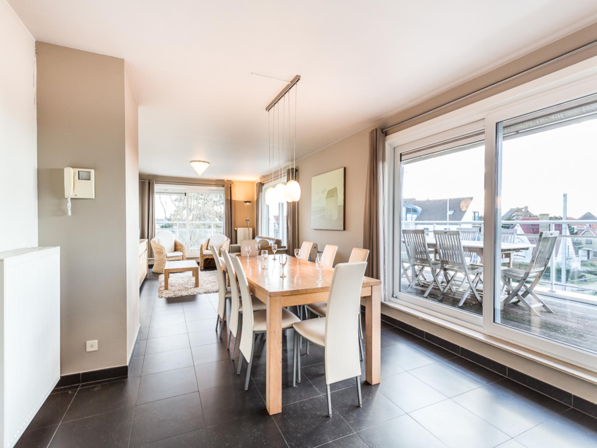 Modern penthouse appartement met groot terras