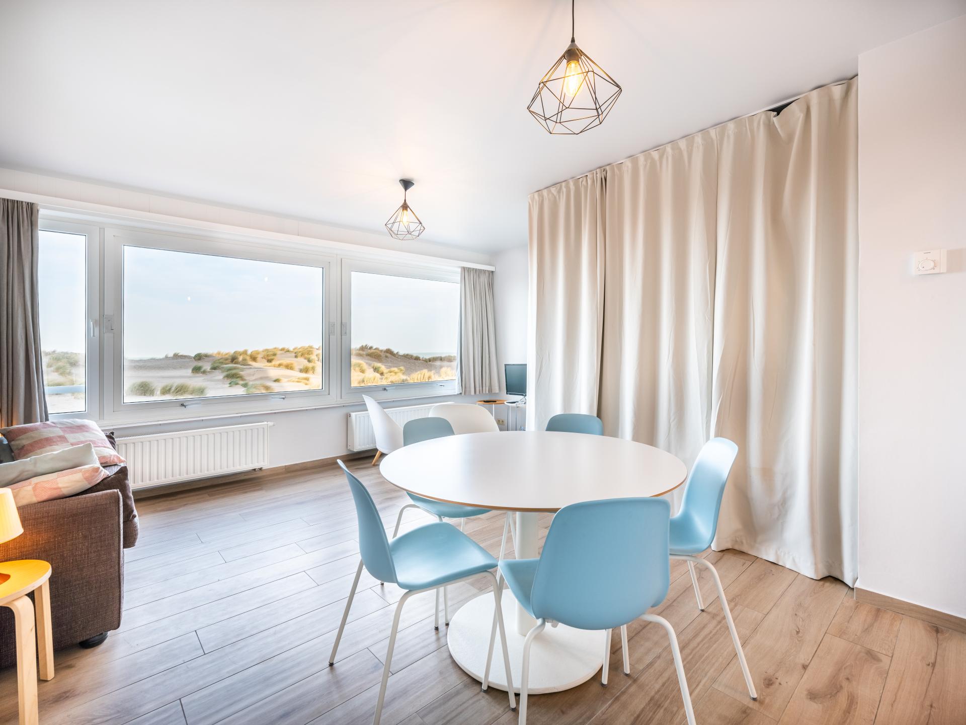 Gerenoveerde studio met zeezicht