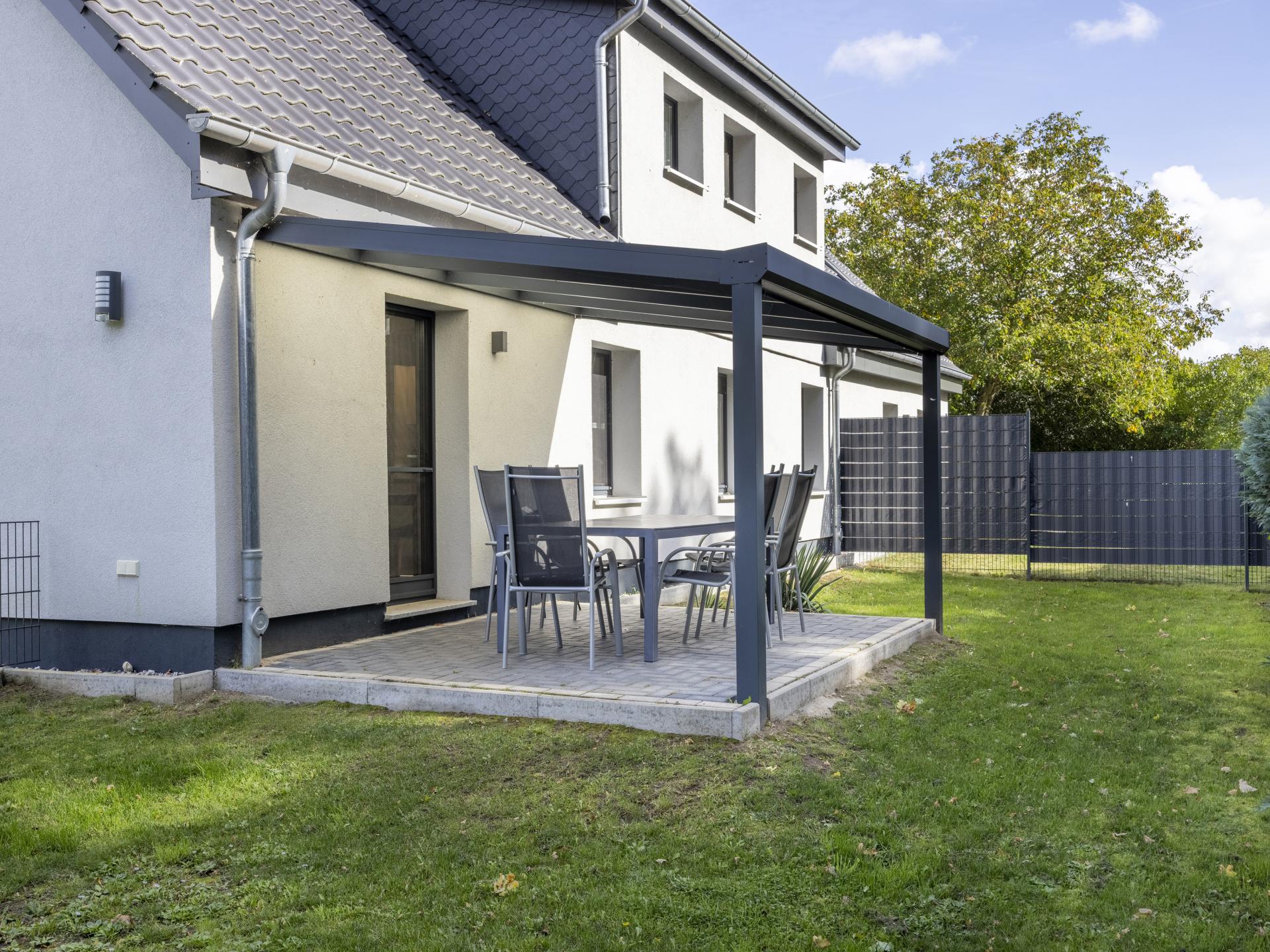 Appartement met privéterras aan de Oostzee