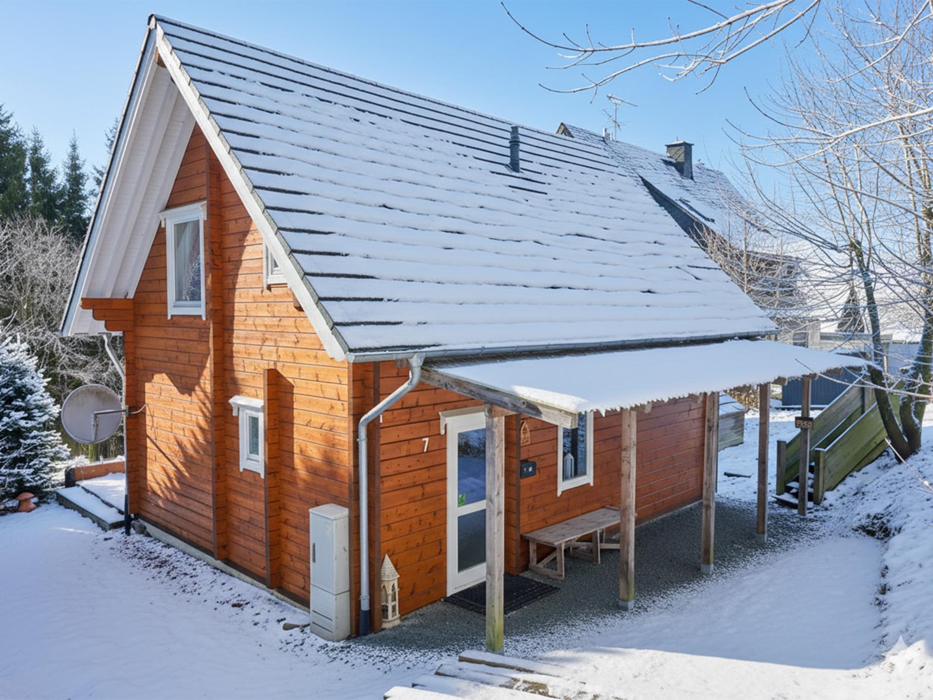 Charmant houten huis in Medebach met sauna