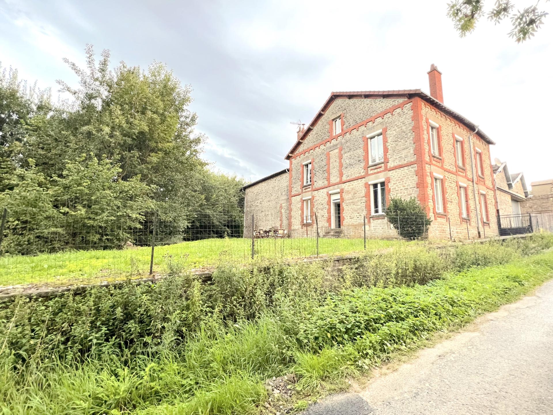 Prachtig landhuis in de bosrijke Franse Ardennen