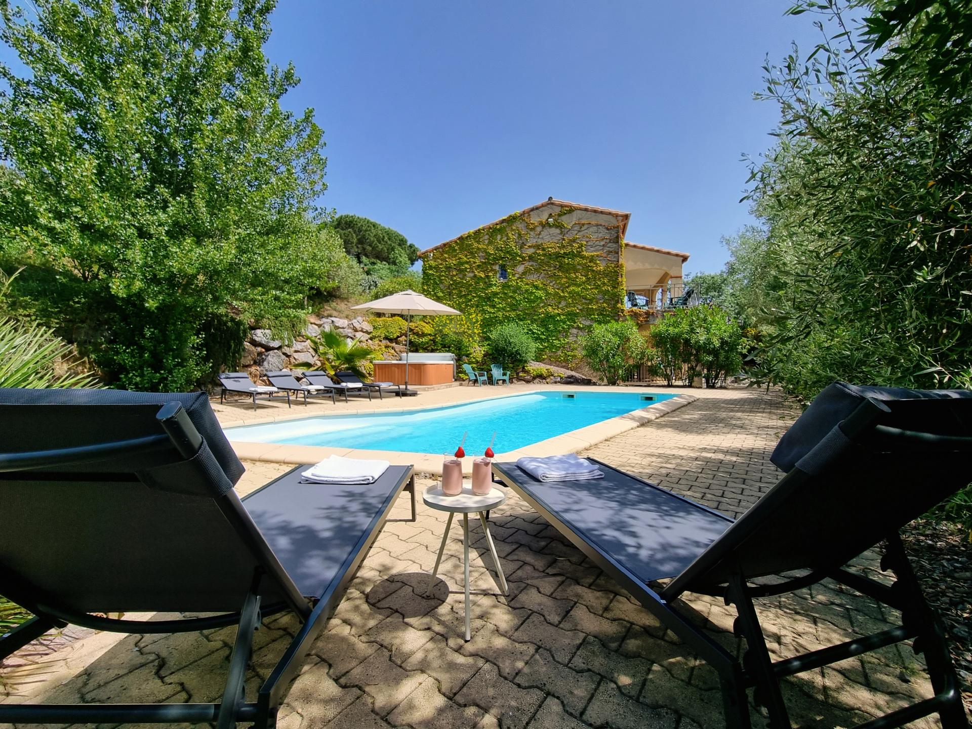 Riante villa met privézwembad in Caunes