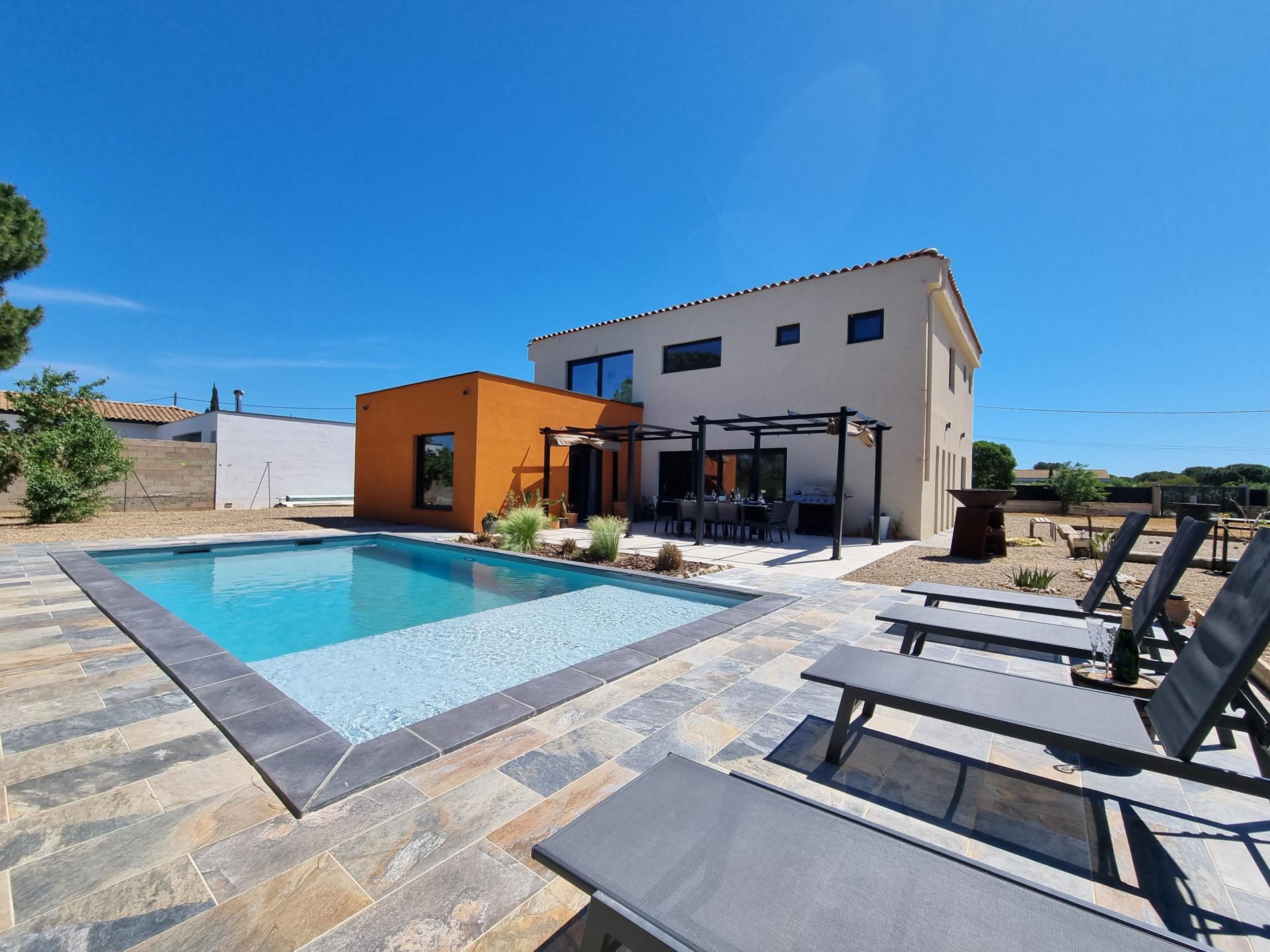 Luxe en ruime villa met privézwembad