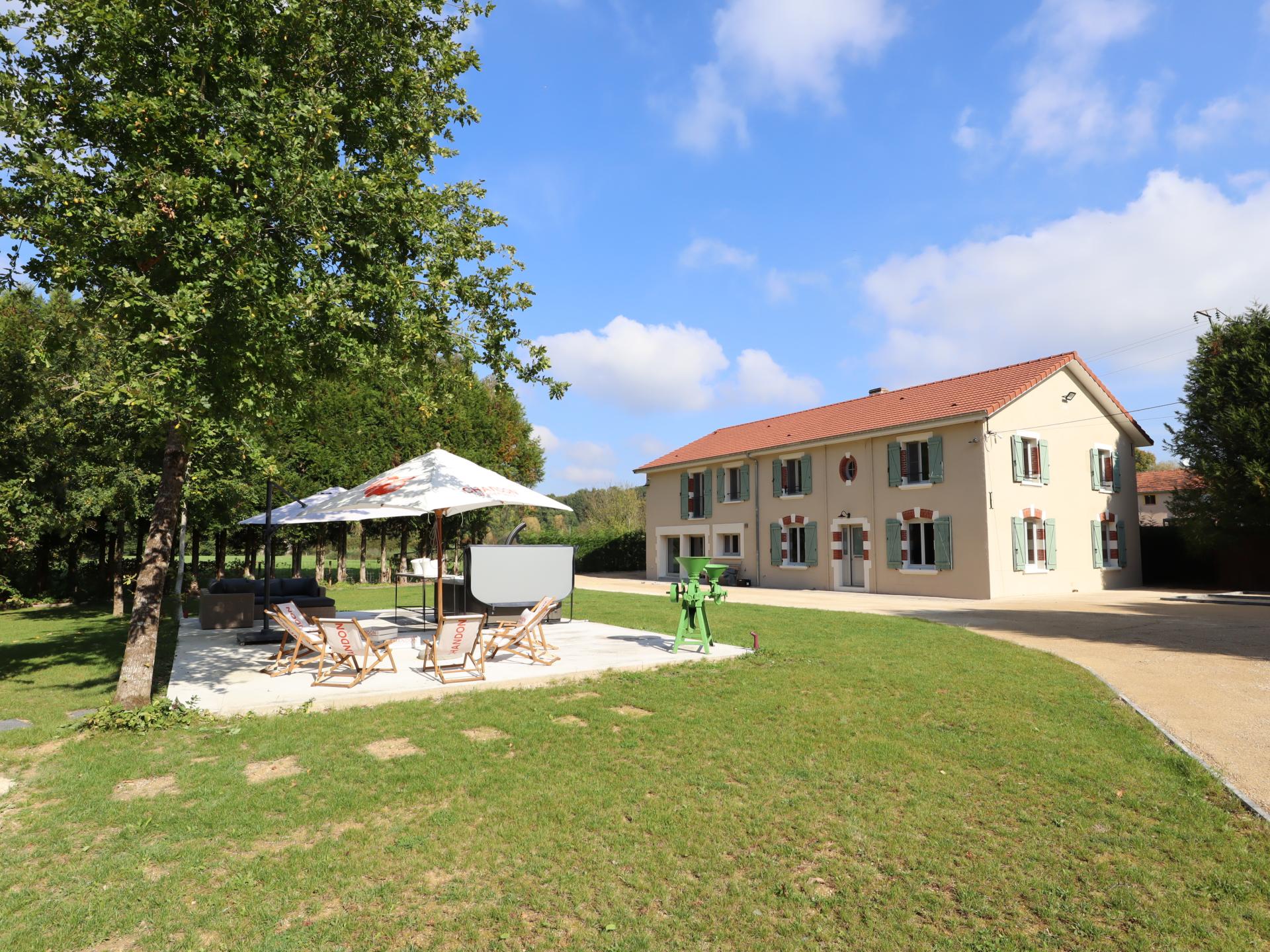 Schitterend huis met bubbelbad en pooltafel