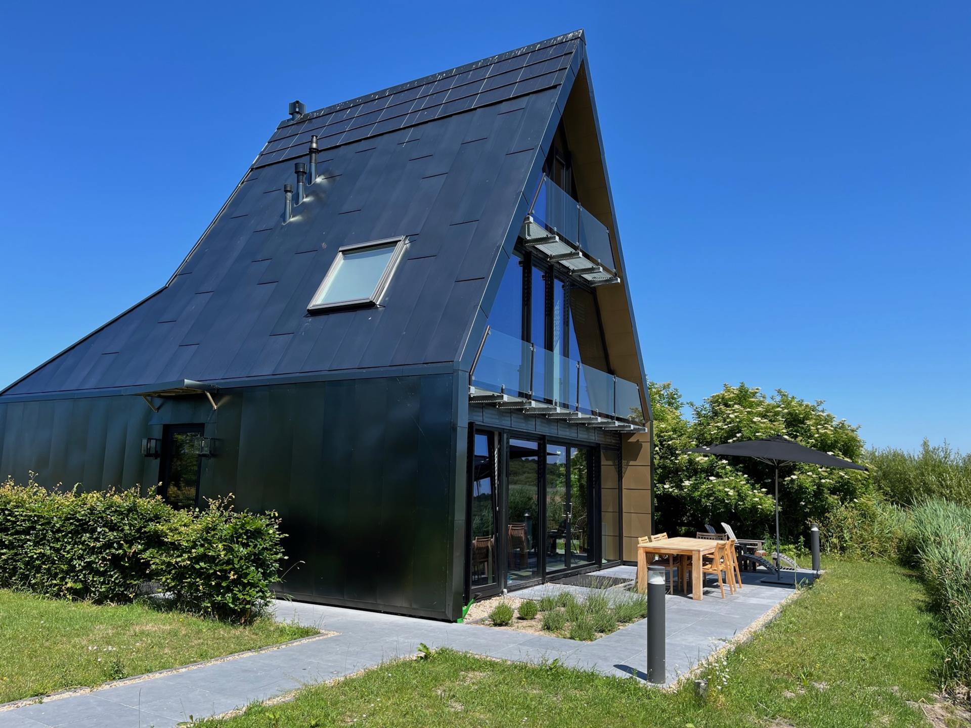 Unieke villa met waanzinnig uitzicht, nabij strand