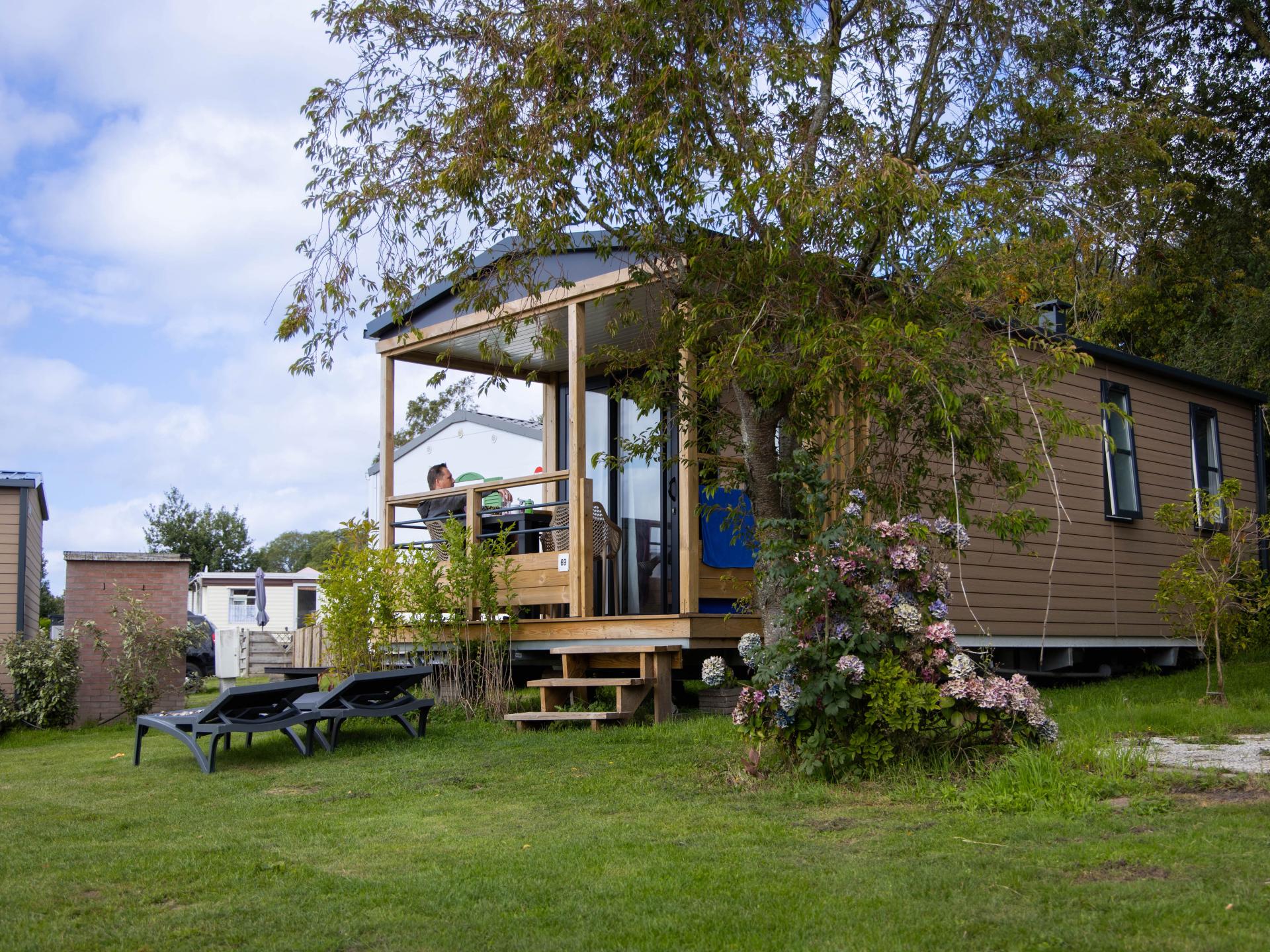 Luxe chalet nabij zandstrandje aan de Waddenzee