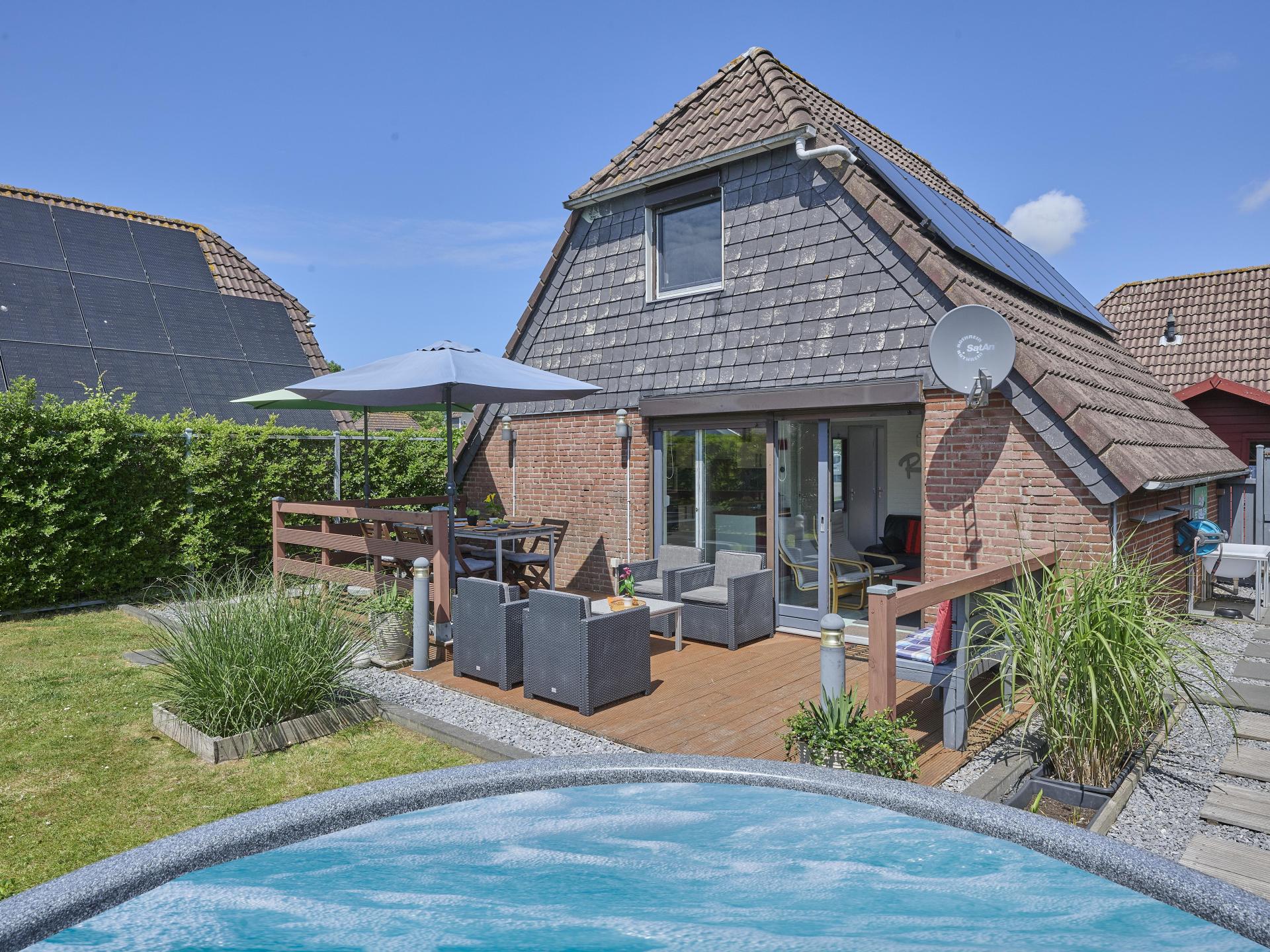 Modern huis met hottub aan het Grevelingenmeer