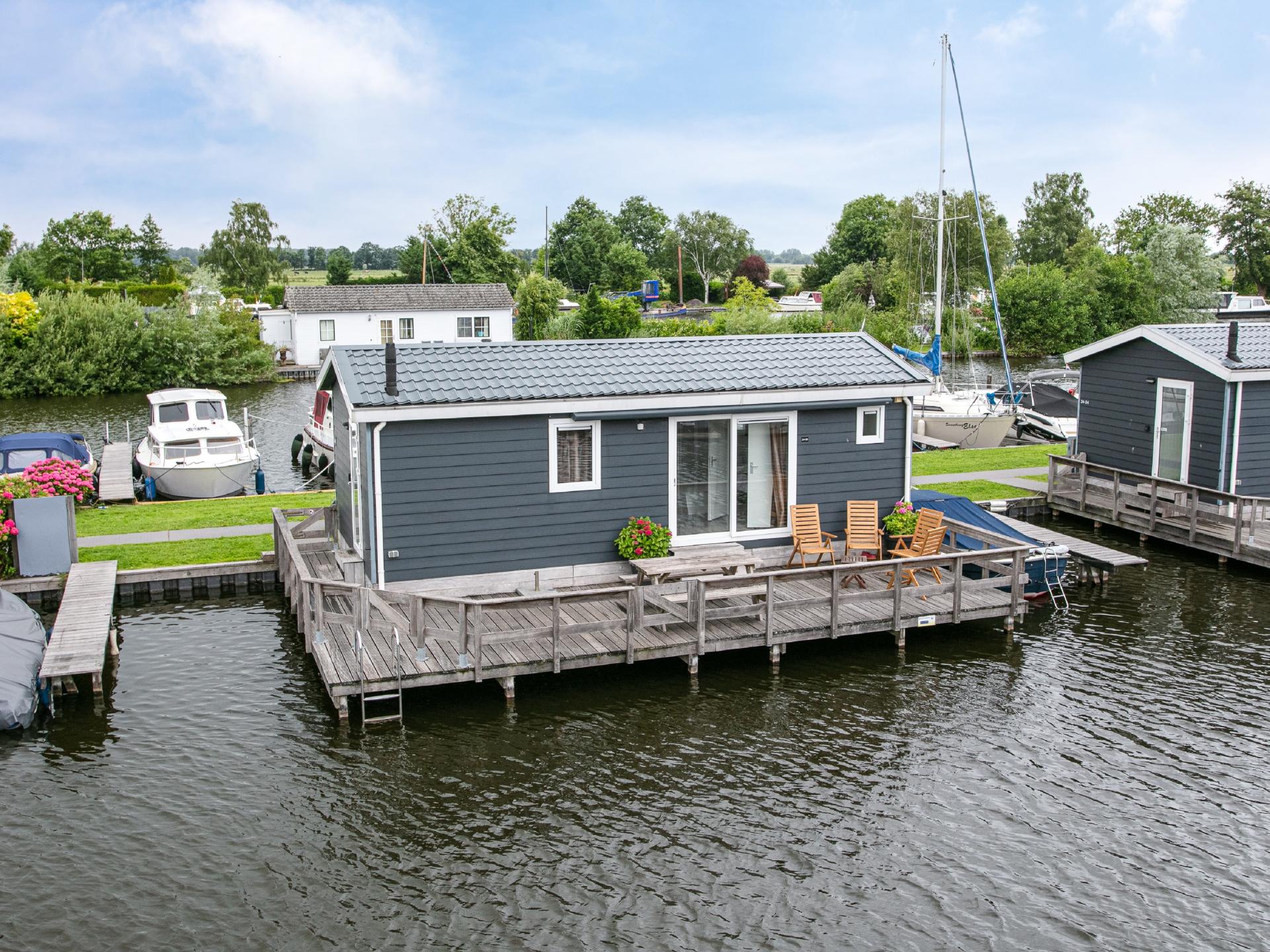 Chalet met airco aan de Loosdrechtse Plassen